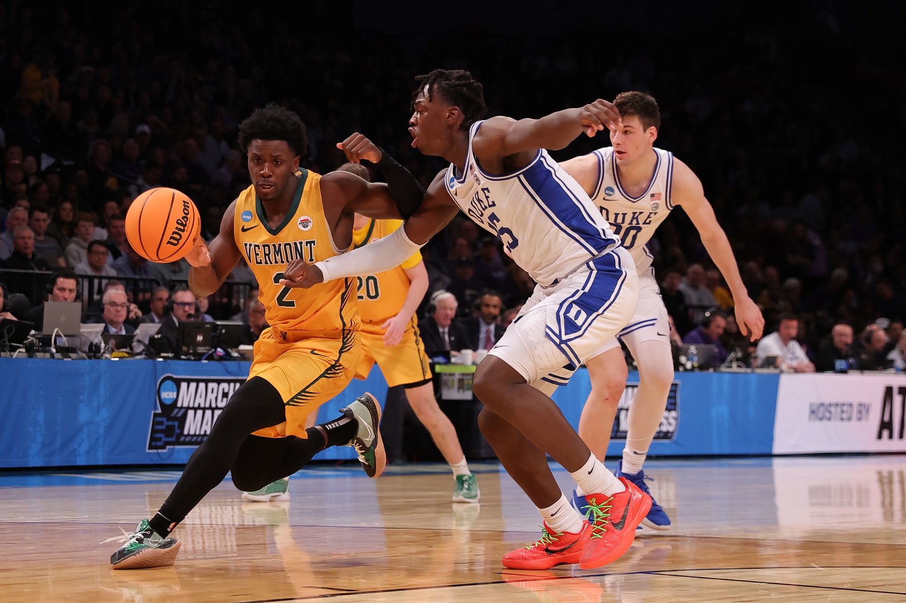 college basketball picks Sam Alamutu Vermont Catamounts predictions best bet odds