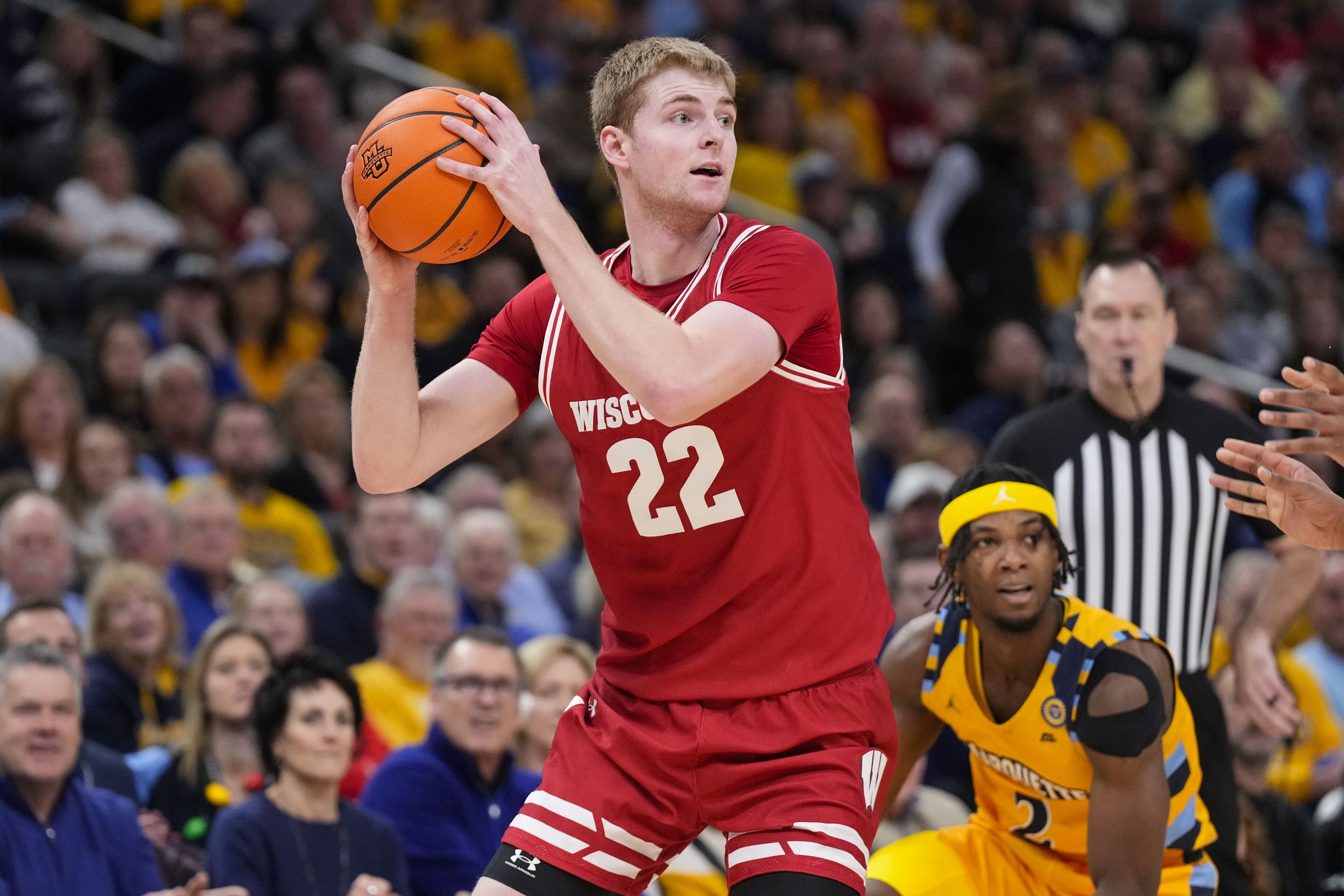 college basketball picks Steven Crowl Wisconsin Badgers predictions best bet odds
