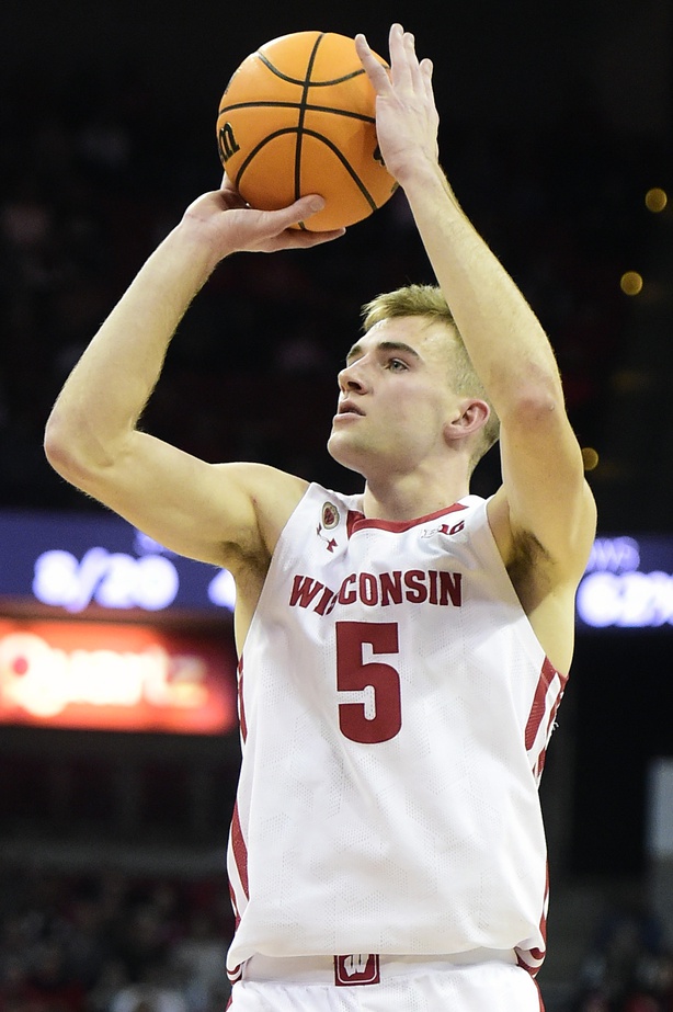 college basketball picks Tyler Wahl Wisconsin Badgers predictions best bet odds