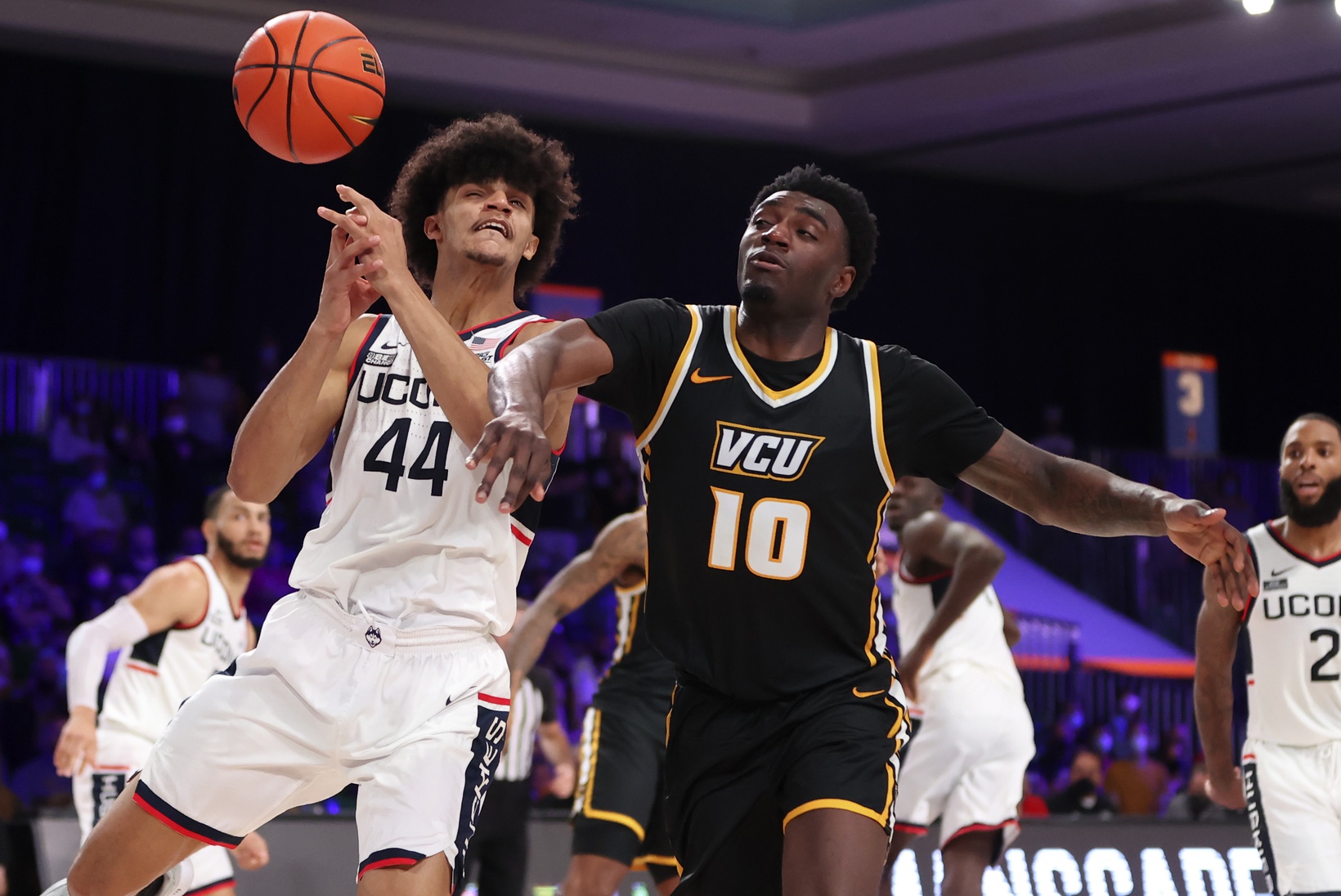 college basketball picks Vince Williams VCU Rams predictions best bet odds