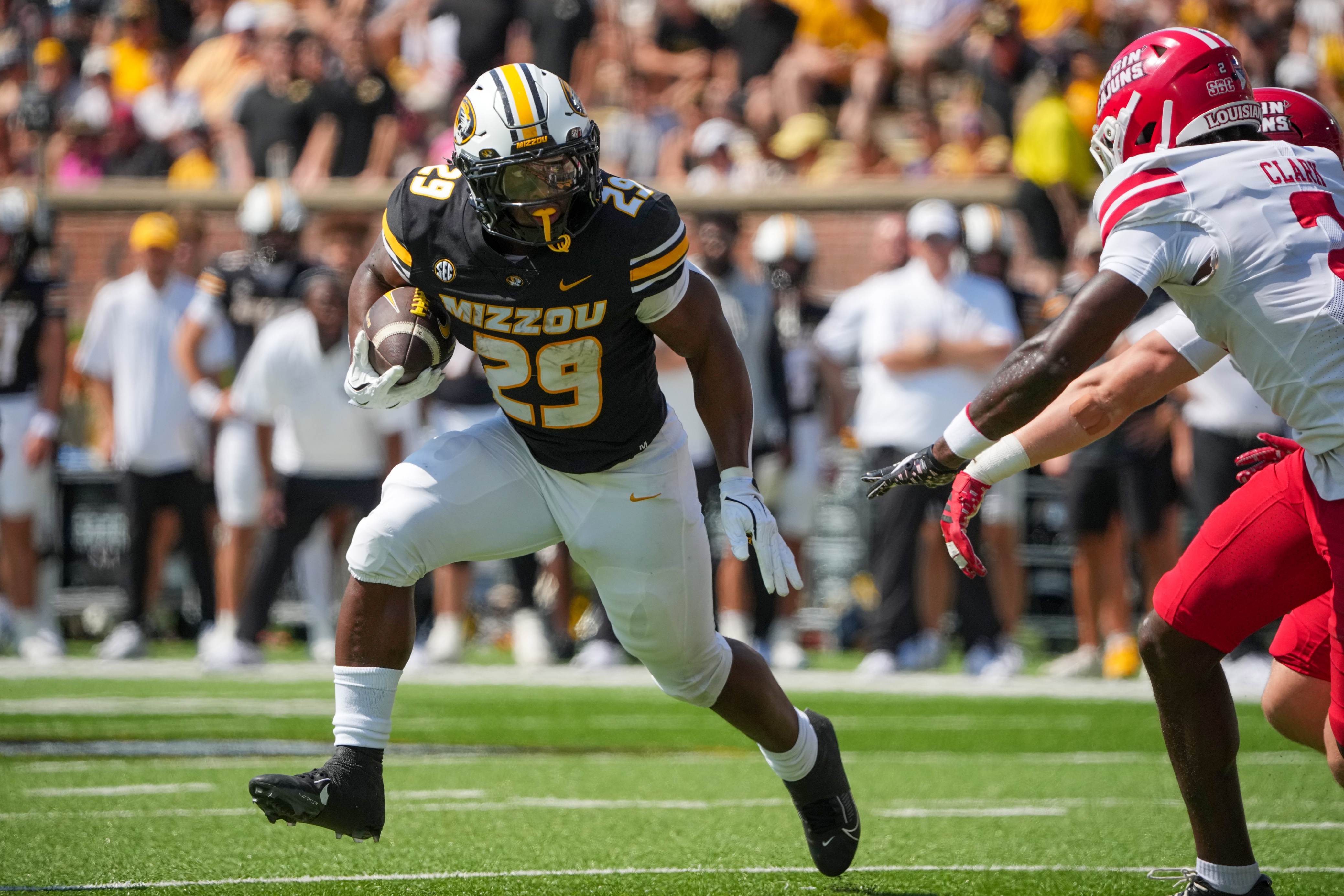 college football picks Ahmad Hardy Missouri Tigers predictions best bet odds