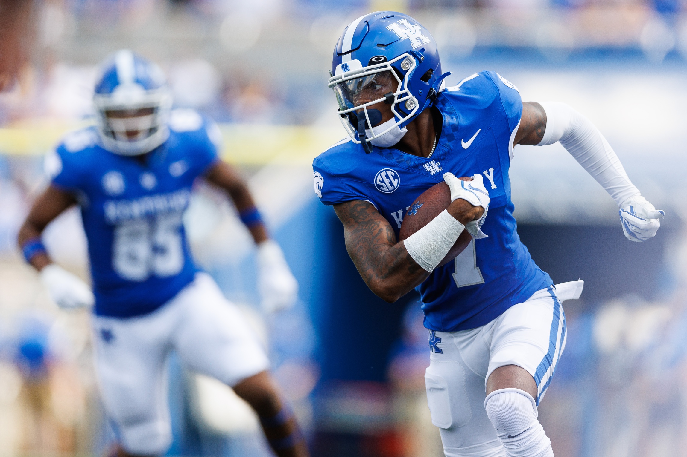 college football picks Barion Brown Kentucky Wildcats predictions best bet odds