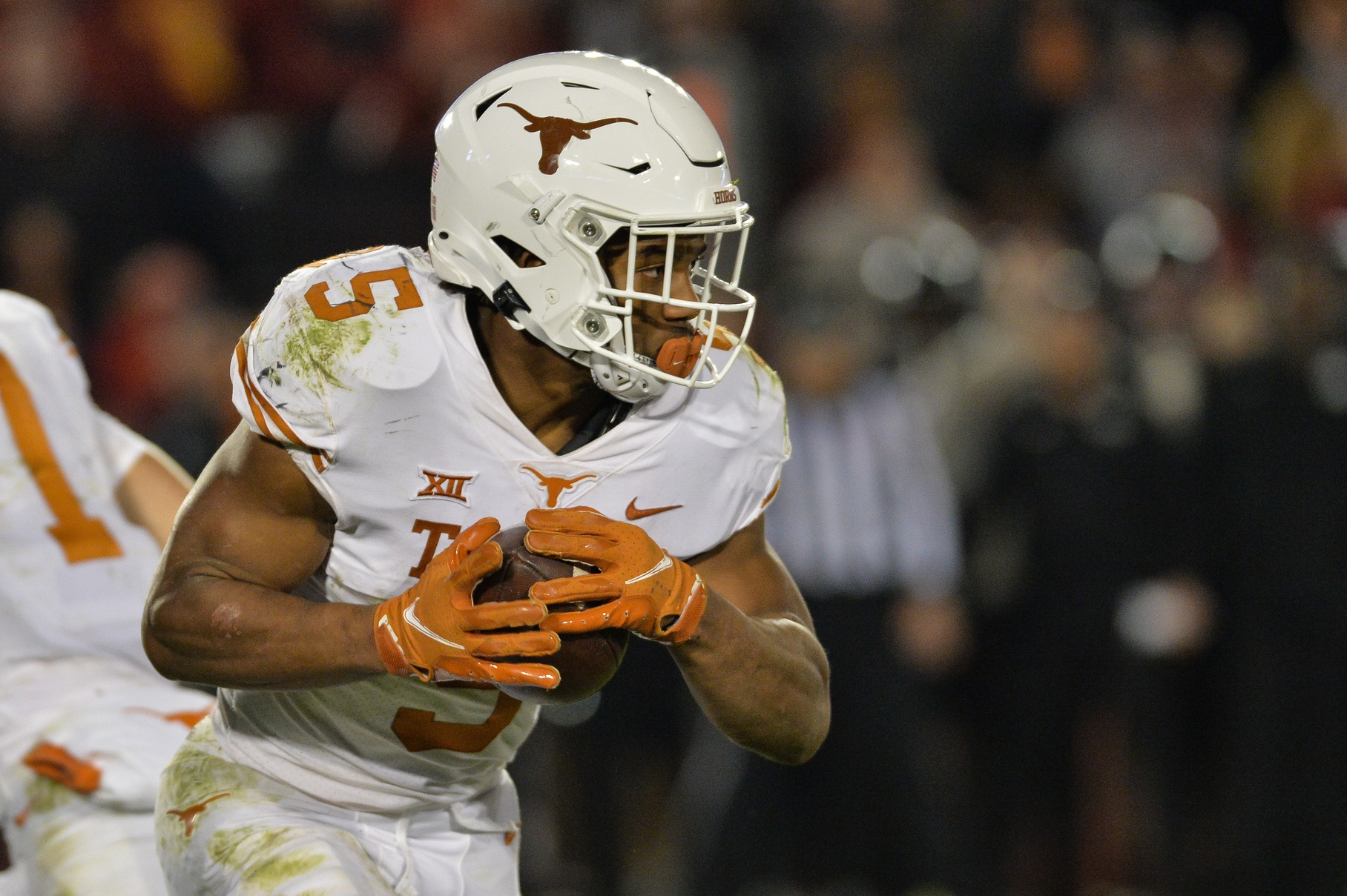 college football picks Bijan Robinson texas longhorns predictions best bet odds