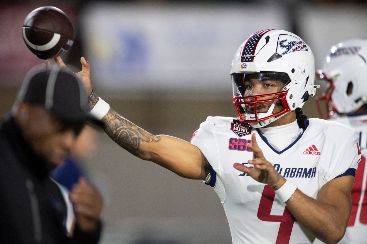 college football picks Bishop Davenport South Alabama Jaguars predictions best bet odds