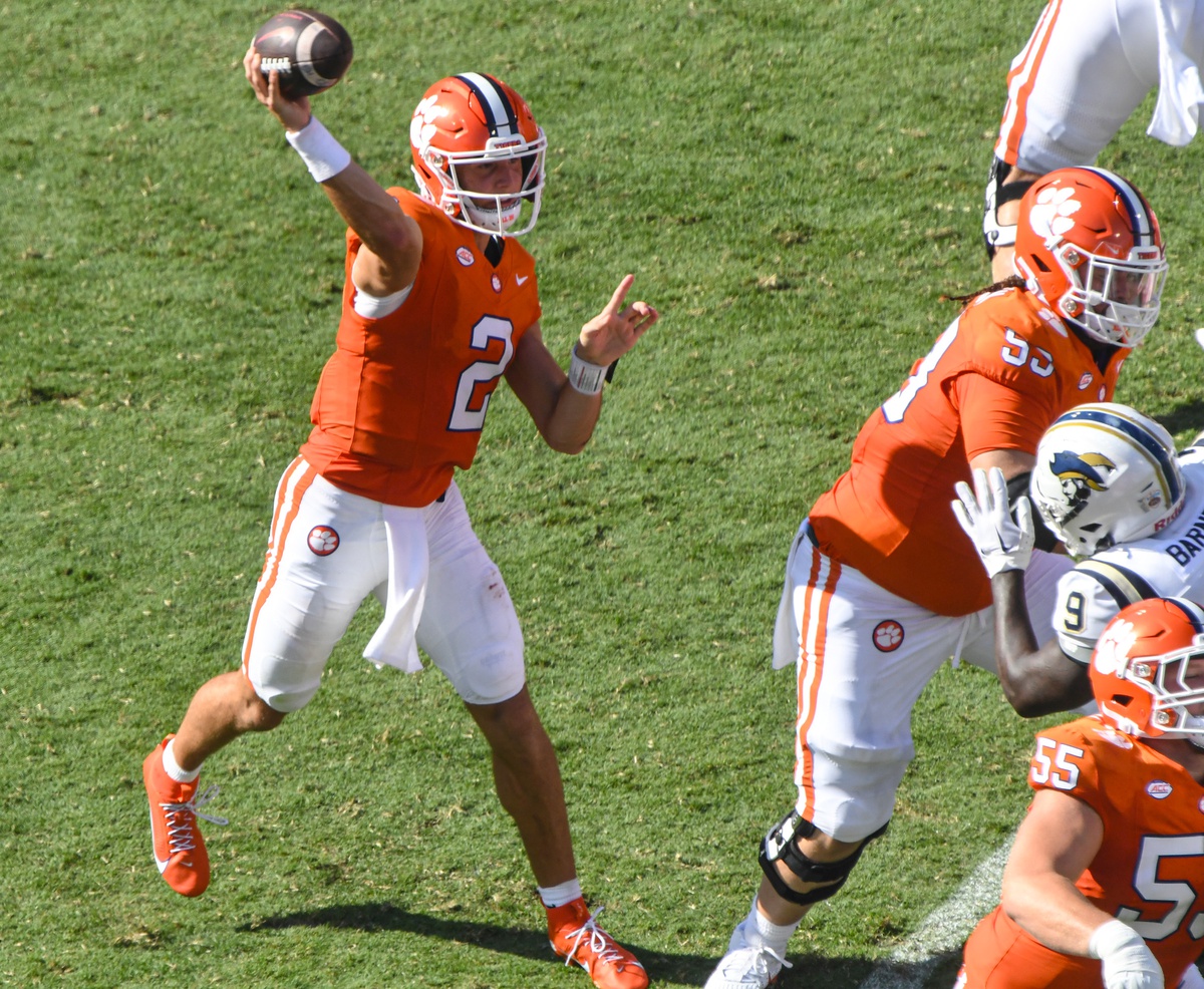 college football picks Cade Klubnik Clemson Tigers predictions best bet odds
