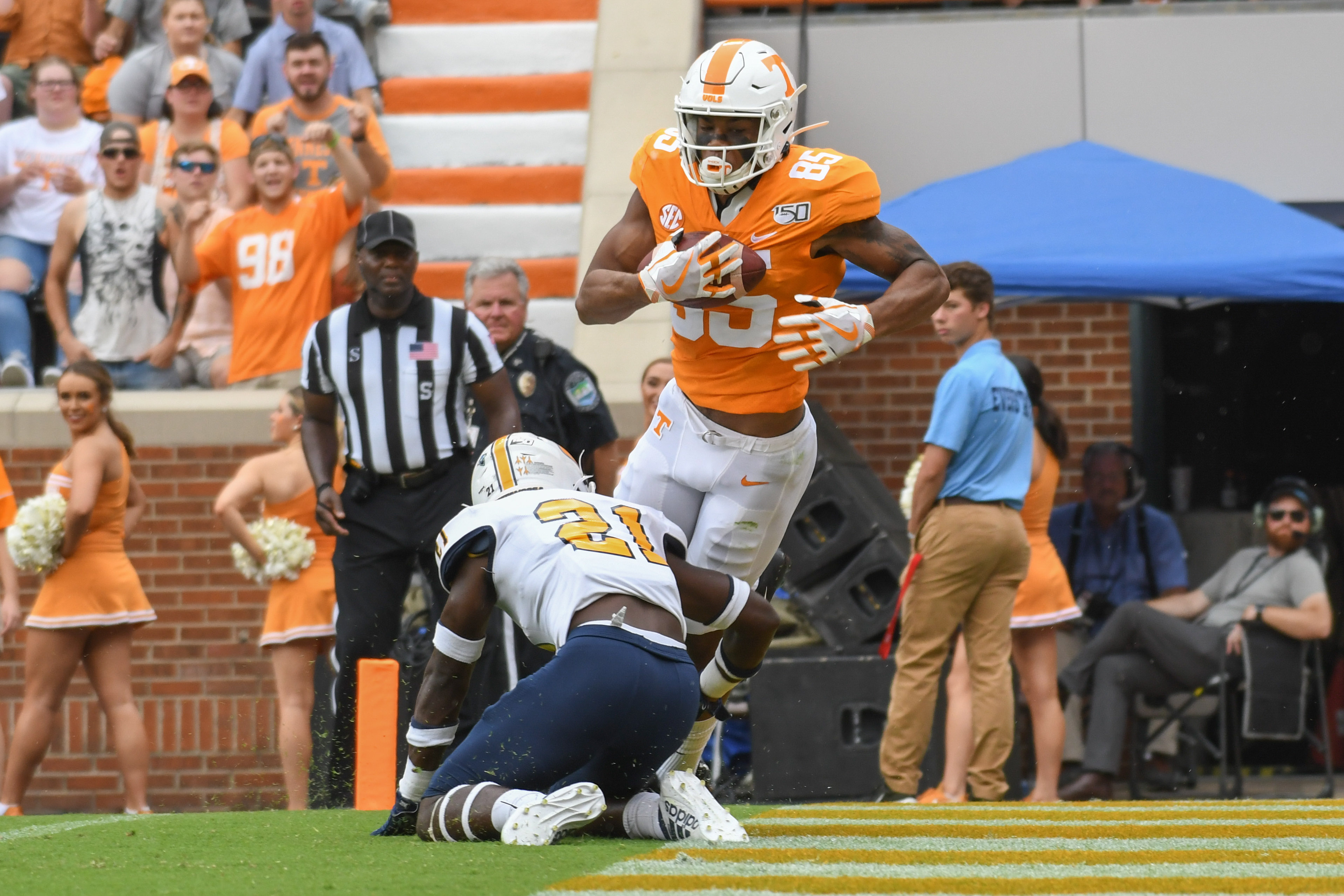 College football picks Cedric Tillman Tennessee Volunteers season win total predictions