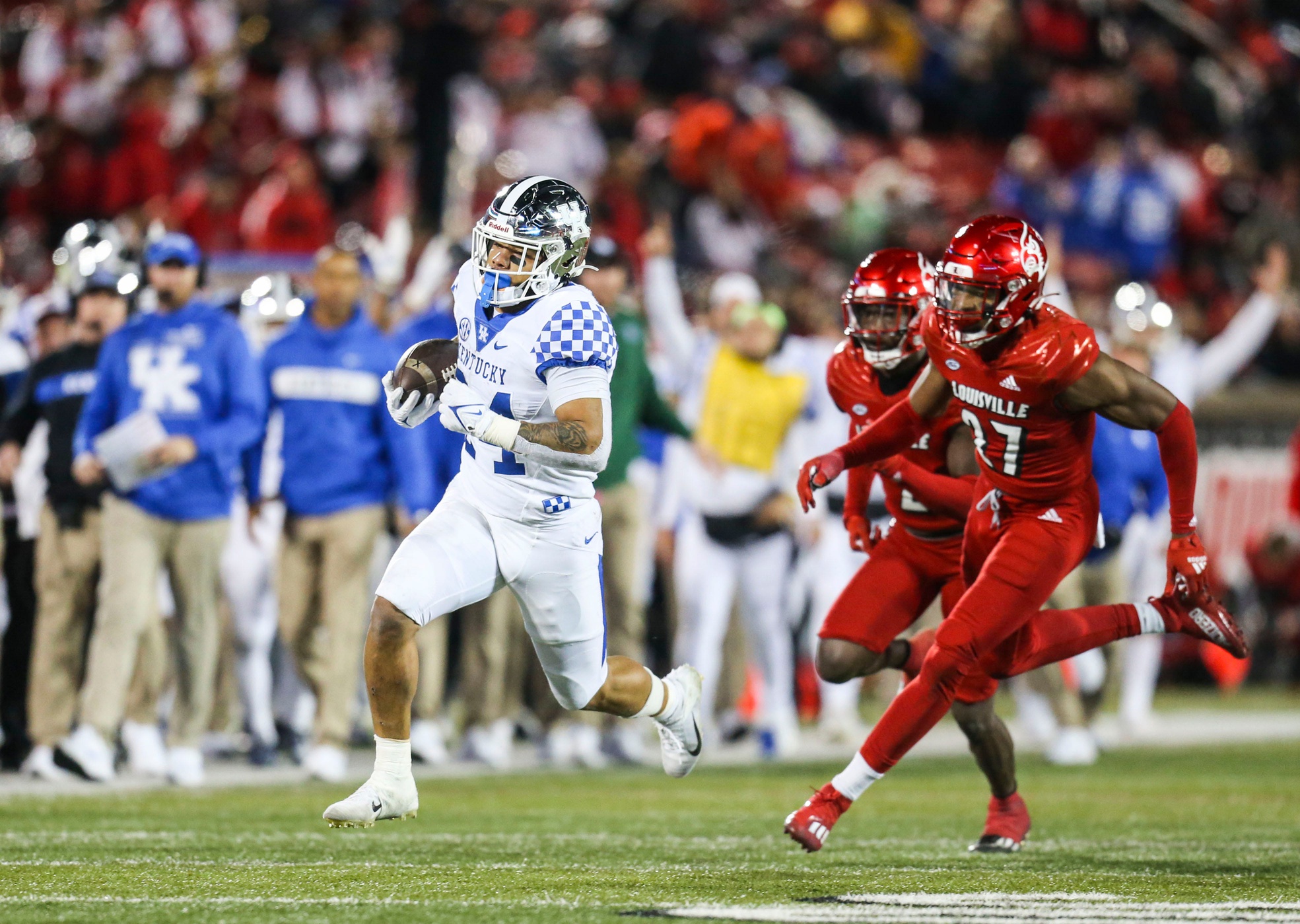 college football picks Chris Rodriguez kentucky wildcats predictions best bet odds