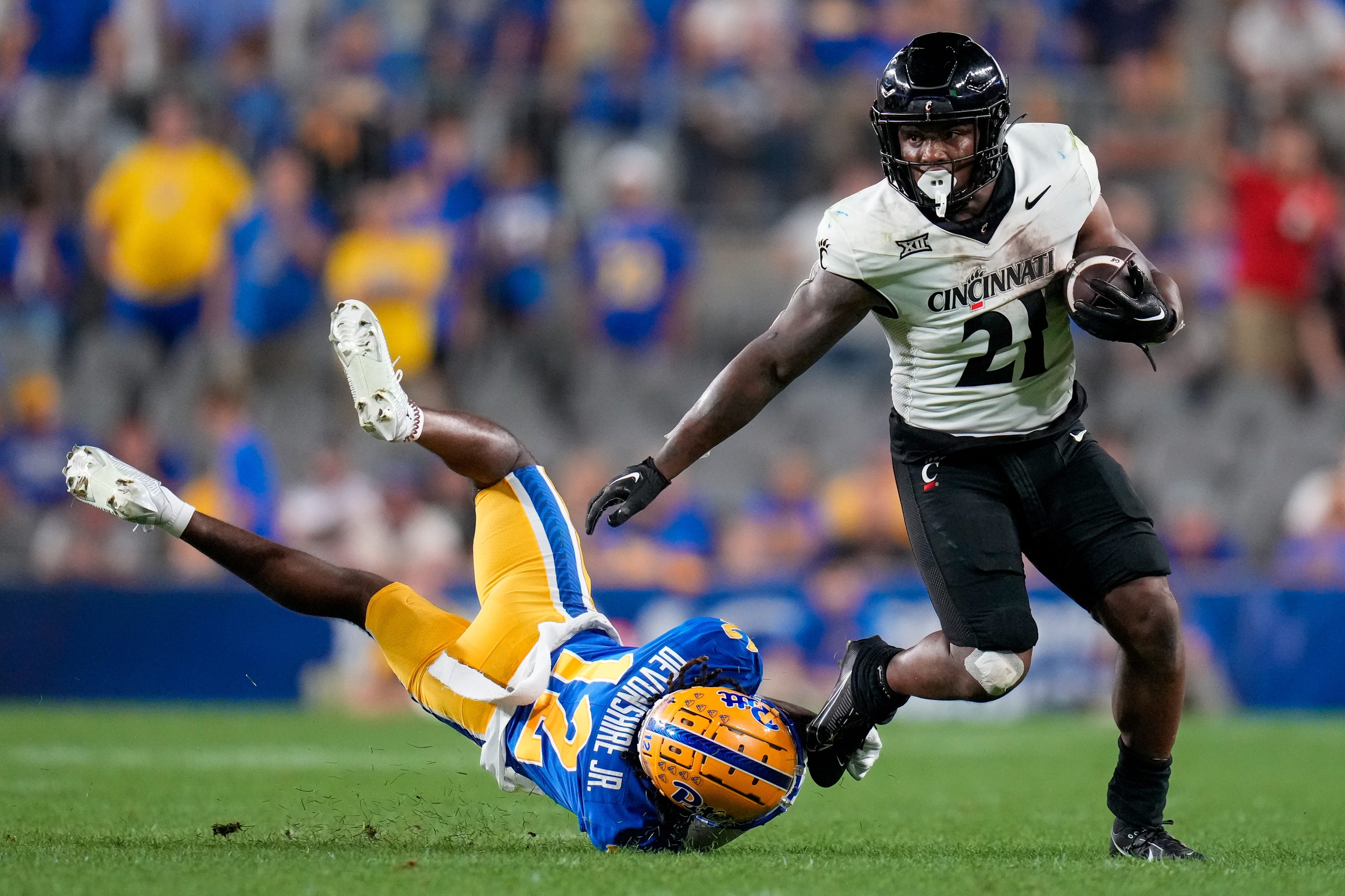 college football picks Corey Kiner Cincinnati Bearcats predictions best bet odds