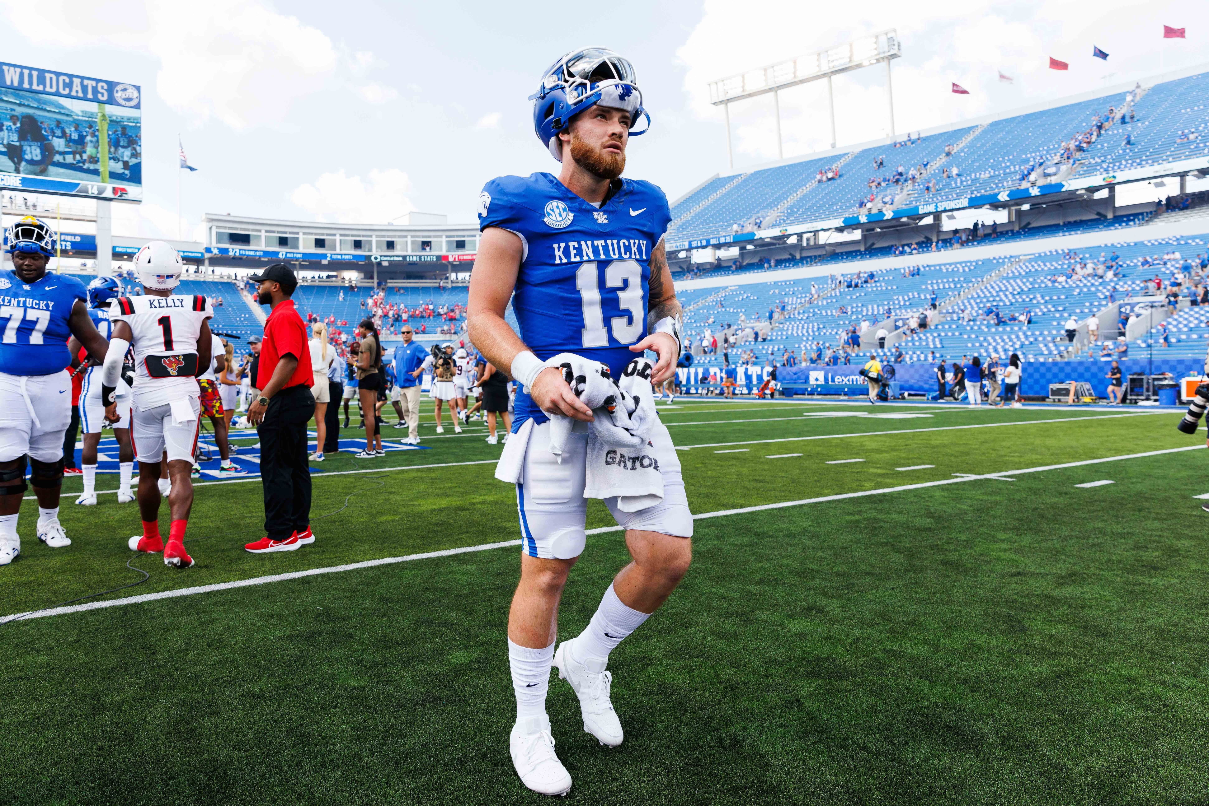 college football picks Devin Leary Kentucky Wildcats predictions best bet odds