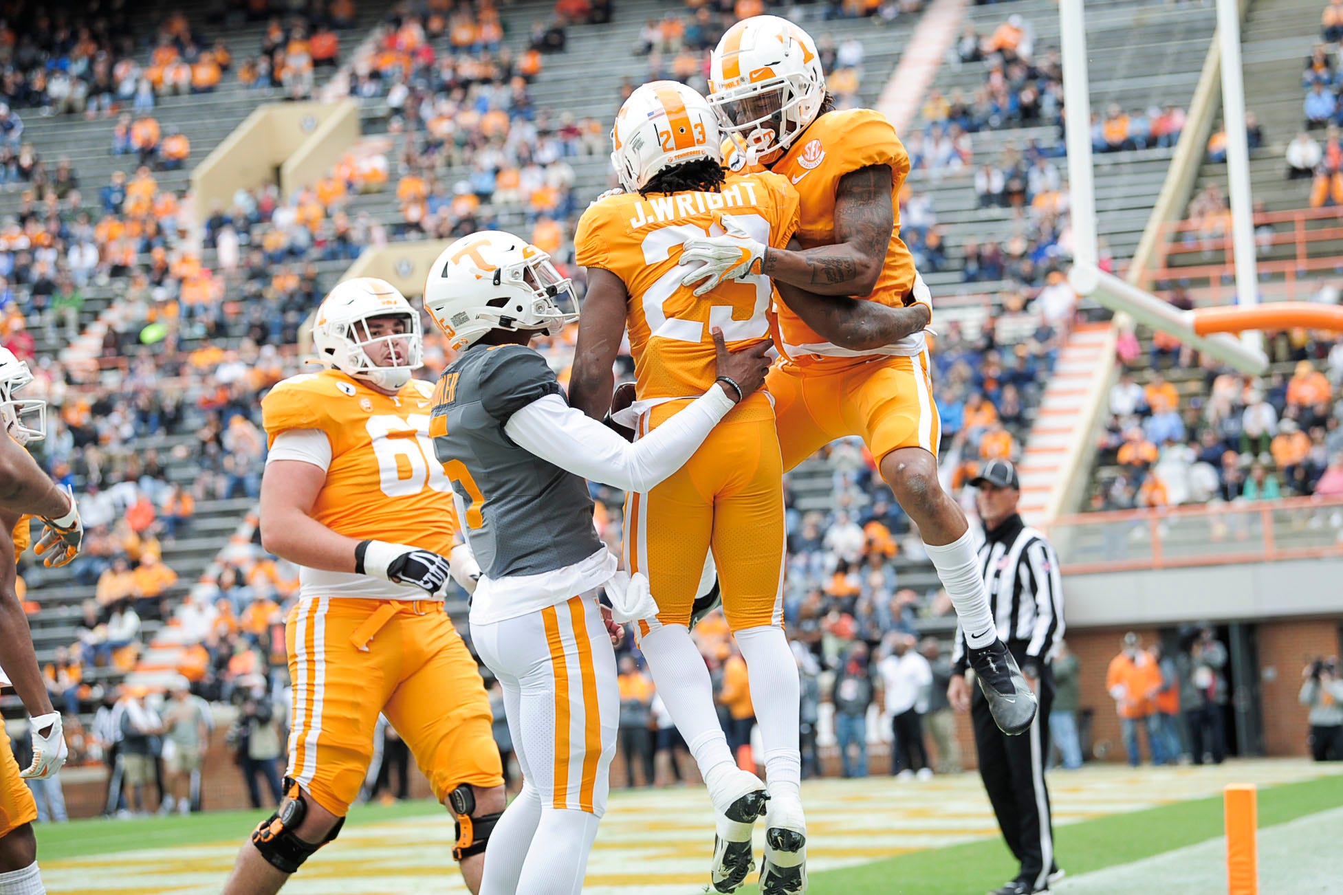 Tennessee Volunteers Football Preview 2021:  Season Win Total Picks, Odds and Predictions