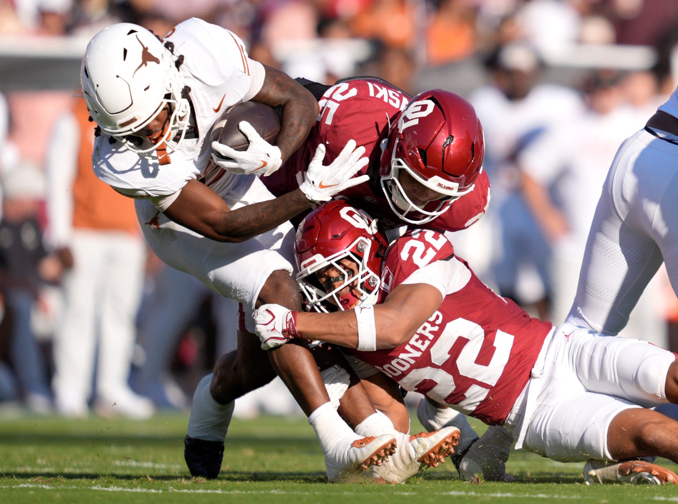 Florida Gators vs Texas Longhorns Prediction, 10/17/2026 College Football Picks, Best Bets & Odds