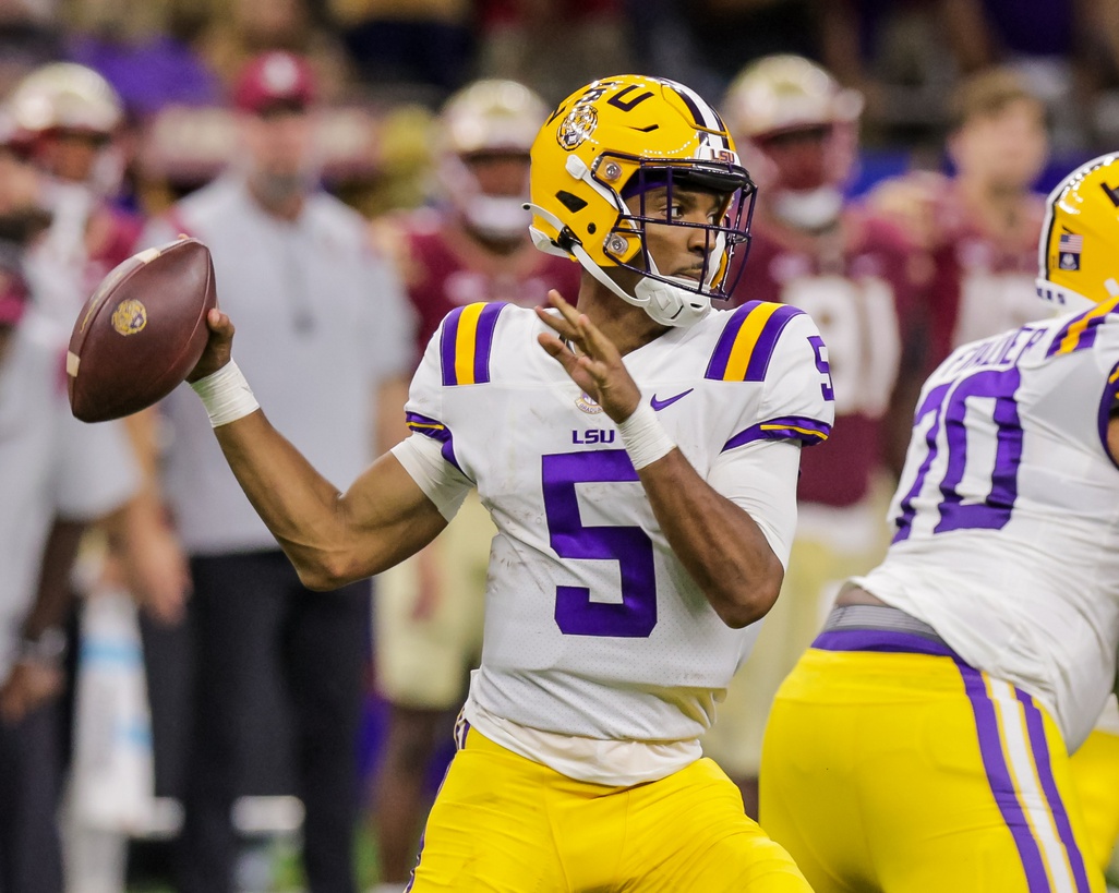 college football picks Jayden Daniels lsu tigers predictions best bet odds