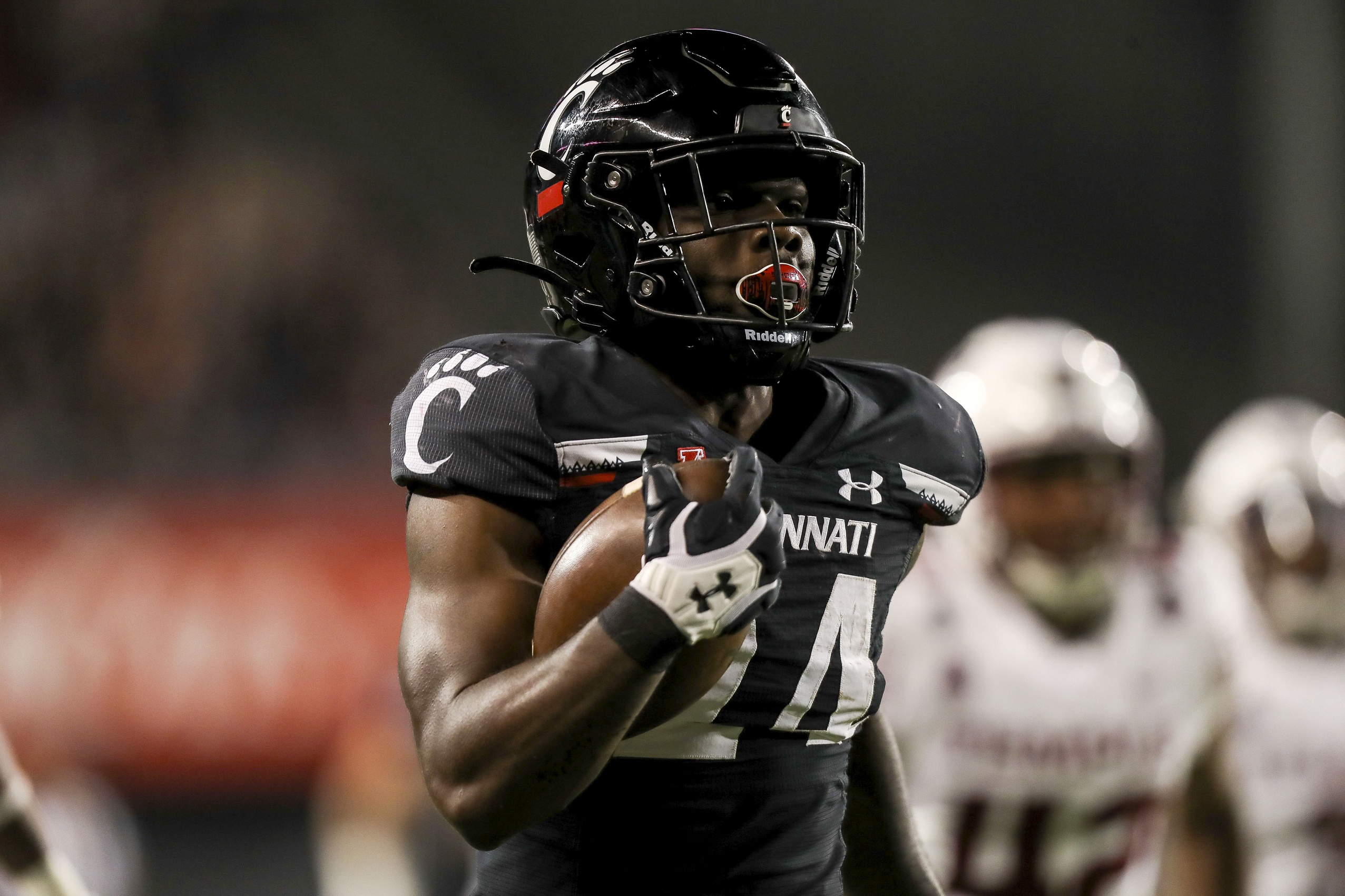 college football picks Jerome Ford cincinnati bearcats predictions best bet odds