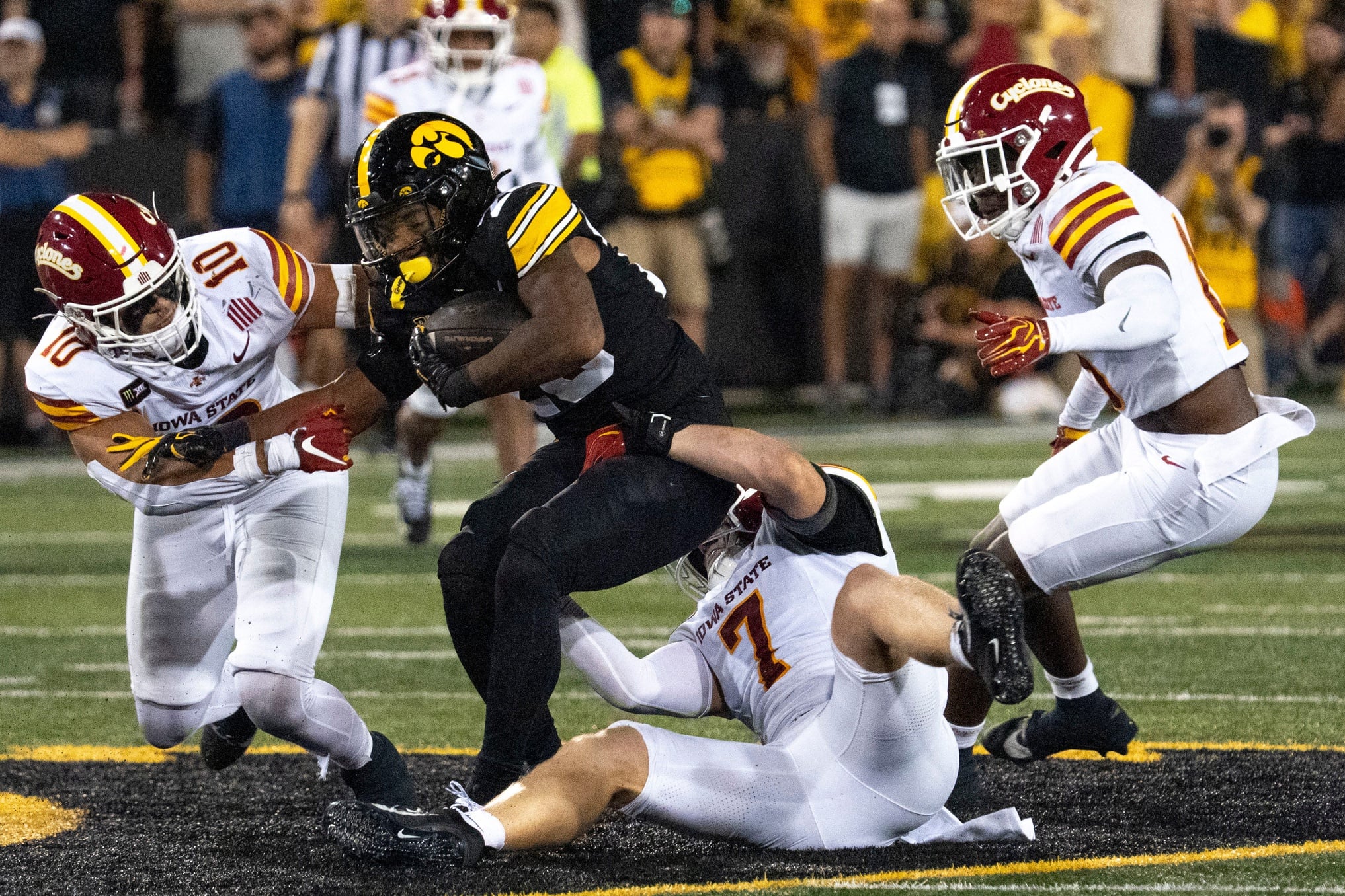 Ohio State Buckeyes vs Iowa Hawkeyes Prediction, 10/3/2026 College Football Picks, Best Bets & Odds
