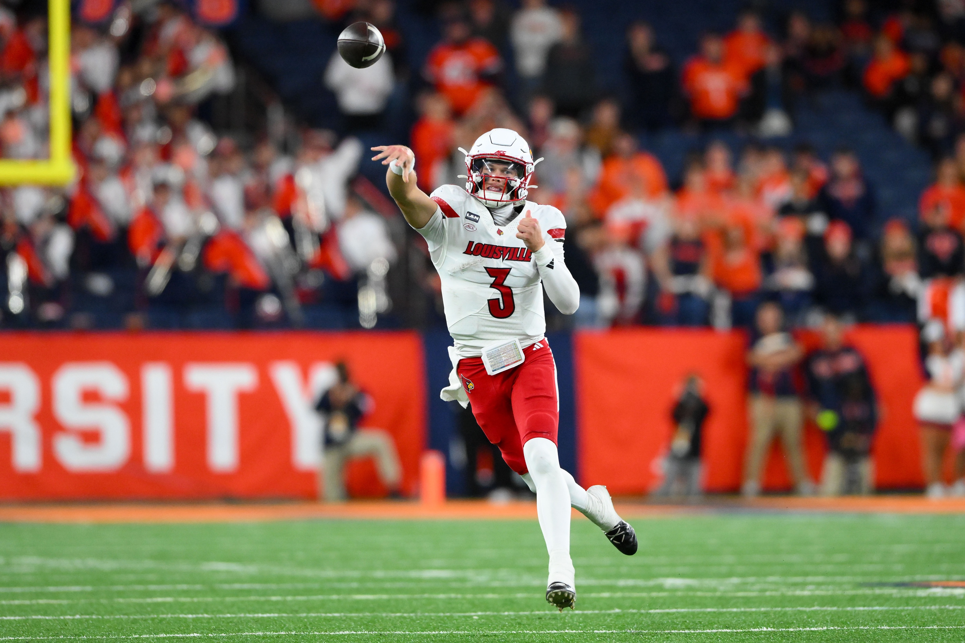 college football picks Lincoln Kienholz Louisville Cardinals predictions best bet odds