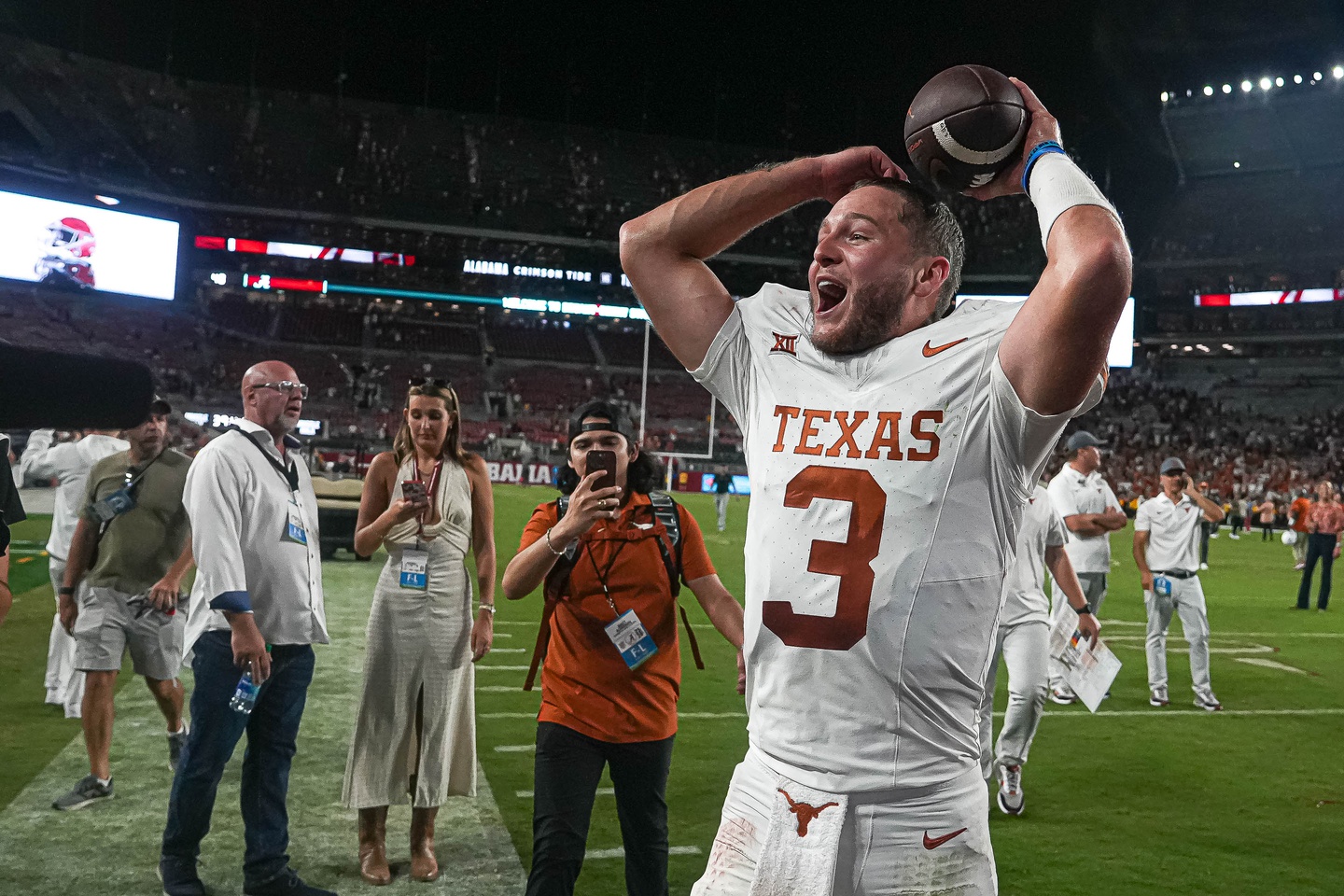 college football picks Quinn Ewers Texas Longhorns predictions best bet odds