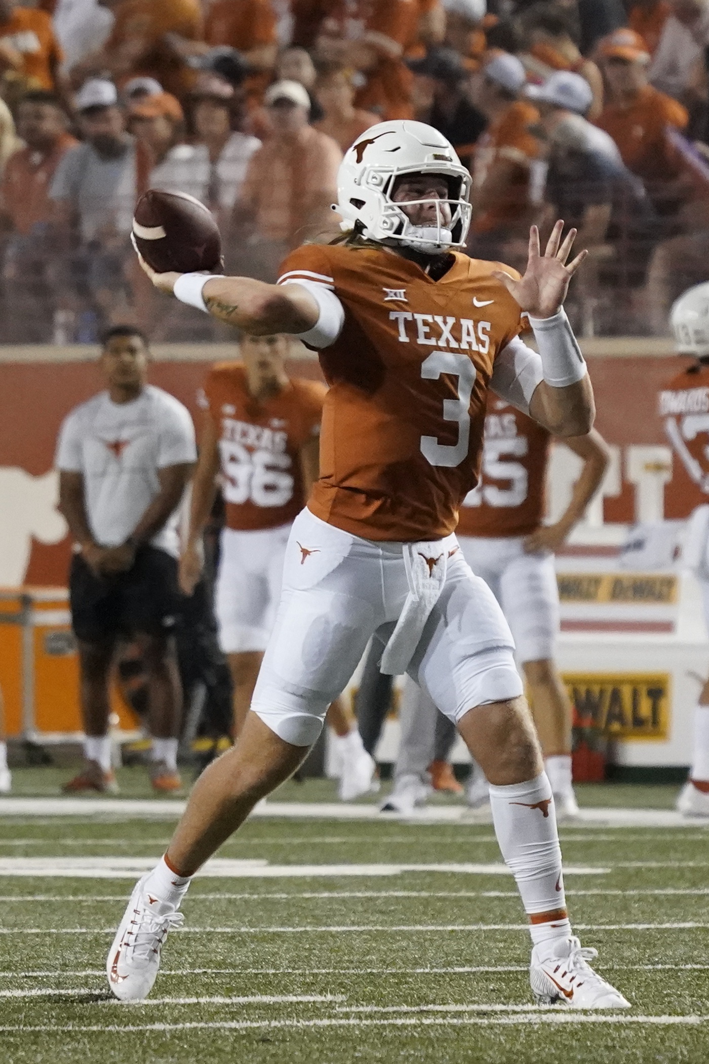 college football picks Quinn Ewers texas longhorns predictions best bet odds