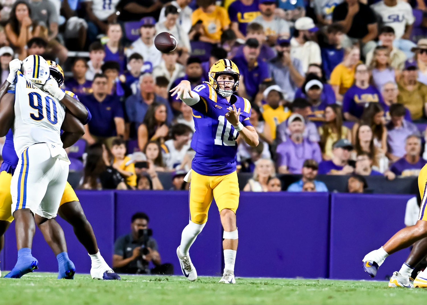 Sam Leavitt Best Prop Bets Today vs Kentucky Wildcats 10/10/2026