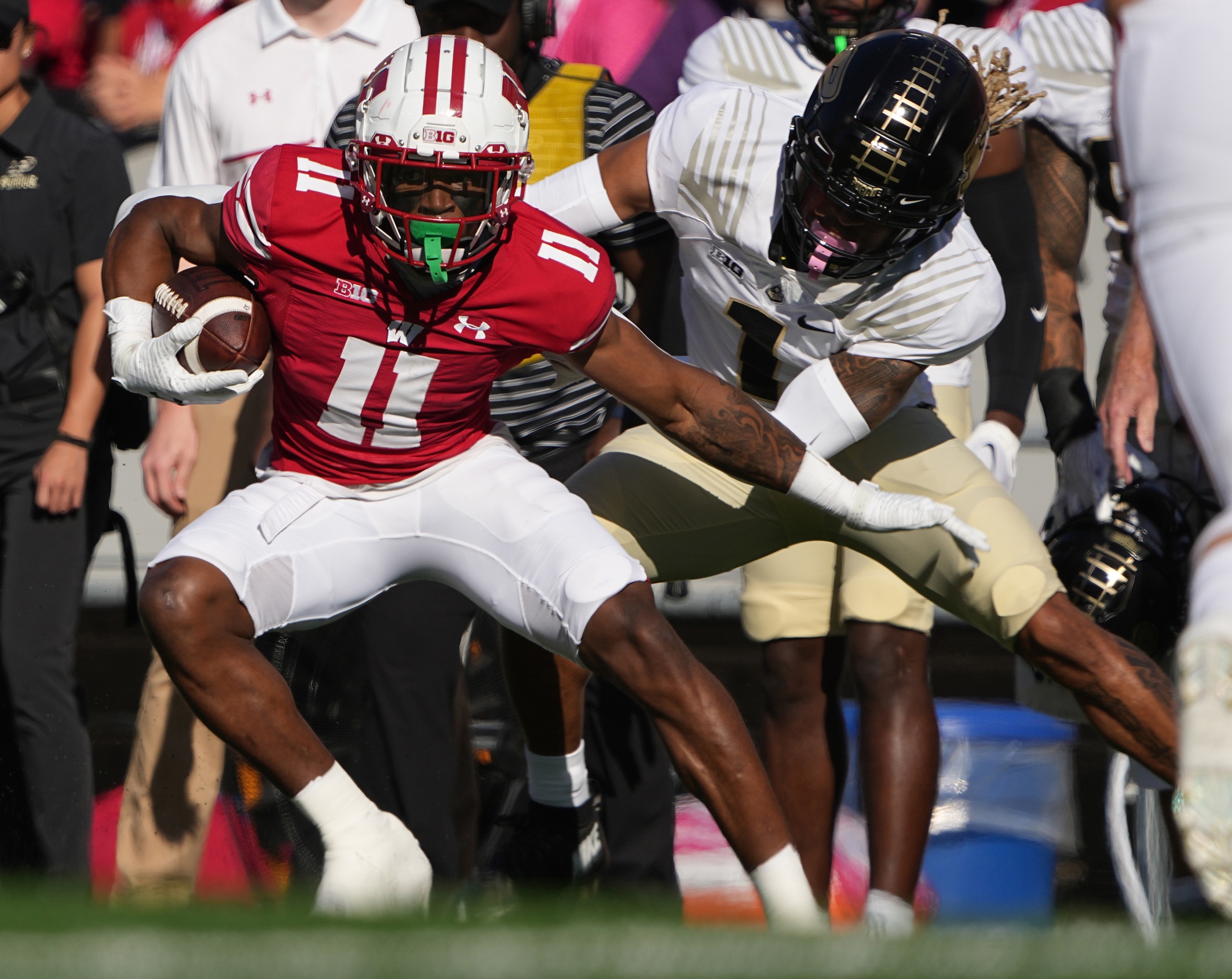 college football picks Skyler Bell wisconsin badgers predictions best bet odds