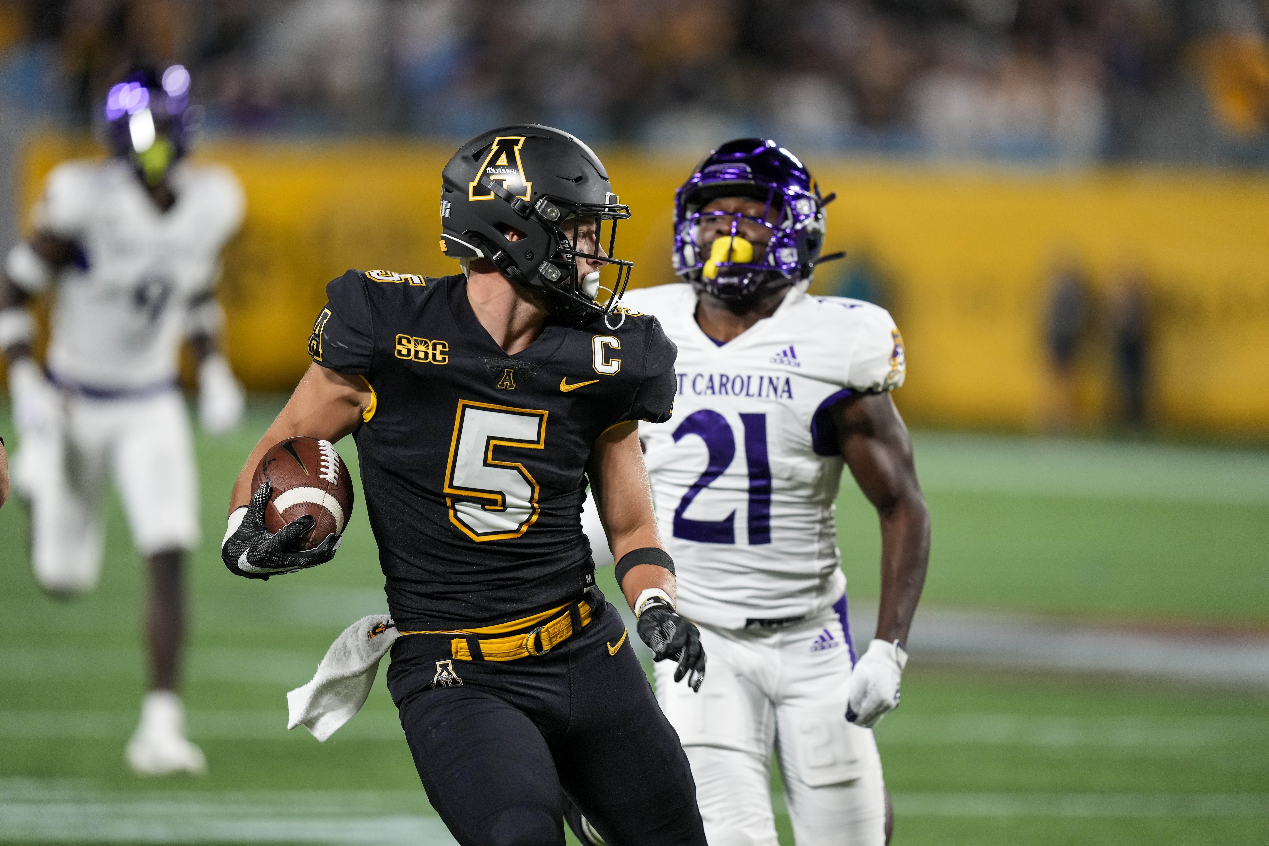 college football picks Thomas Hennigan appalachian state mountaineers predictions best bet odds