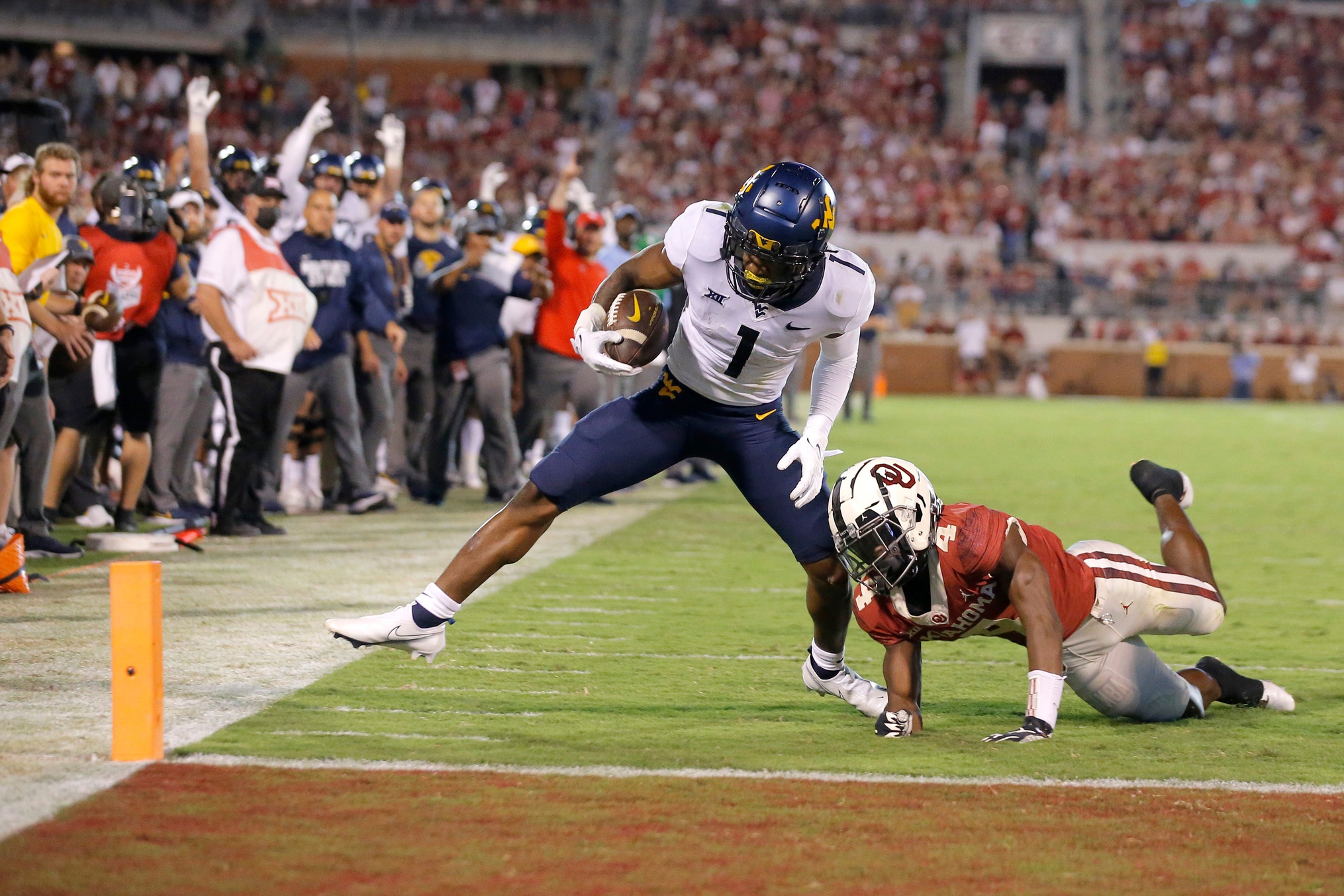 college football picks Winston Wright west virginia mountaineers predictions best bet odds