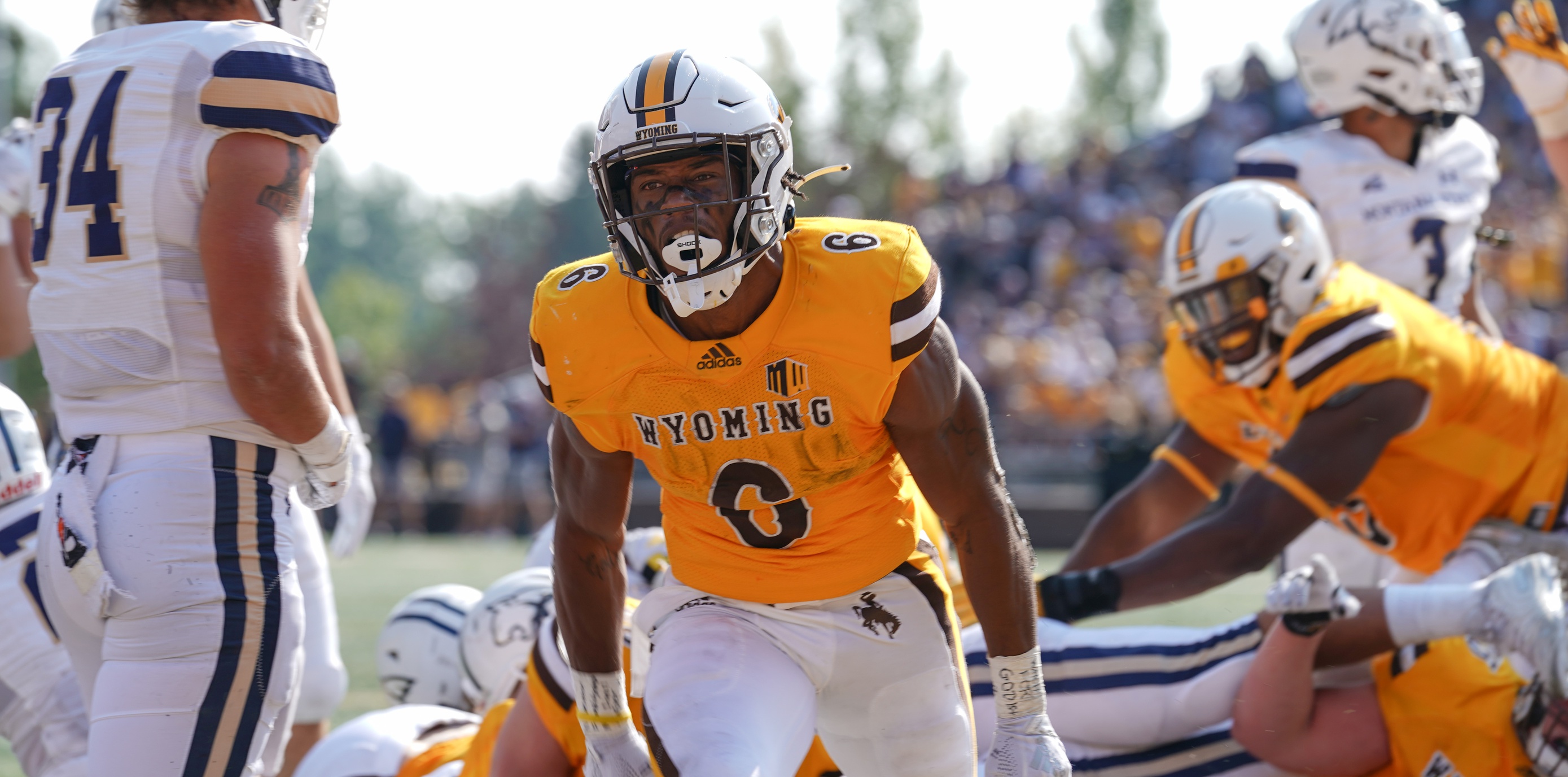 college football picks Xazavian Valladay wyoming cowboys predictions best bet odds