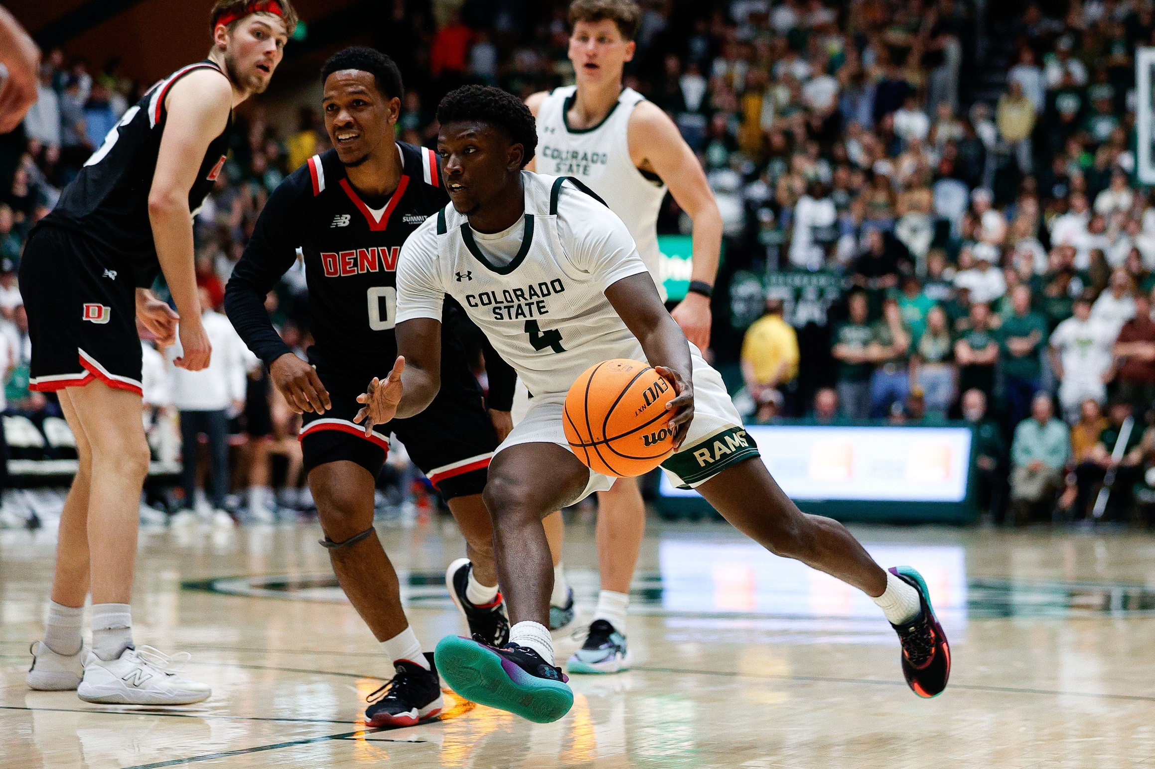 Expert college basketball handicapping roundup for Saturday with free pick Isaiah Stevens Colorado State