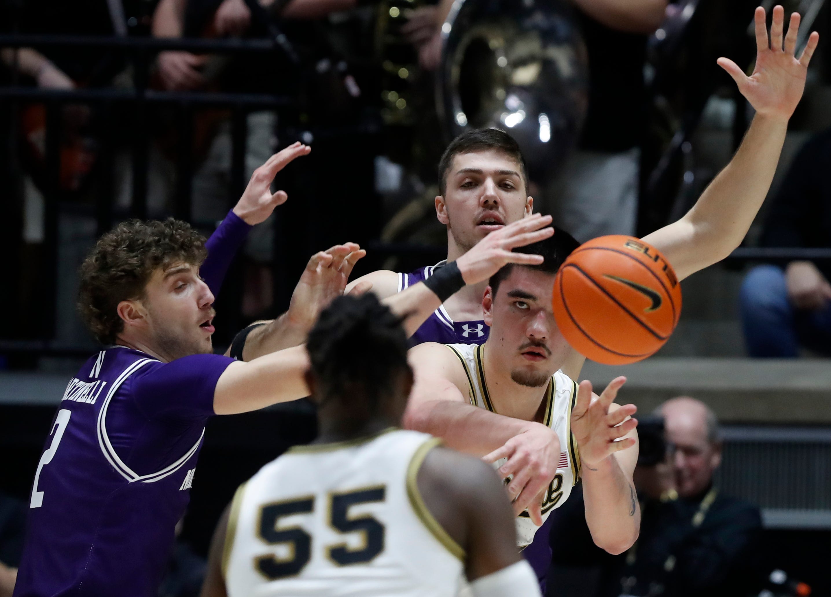 Expert college basketball handicapping roundup and Saturday free pick Zach Edey Purdue