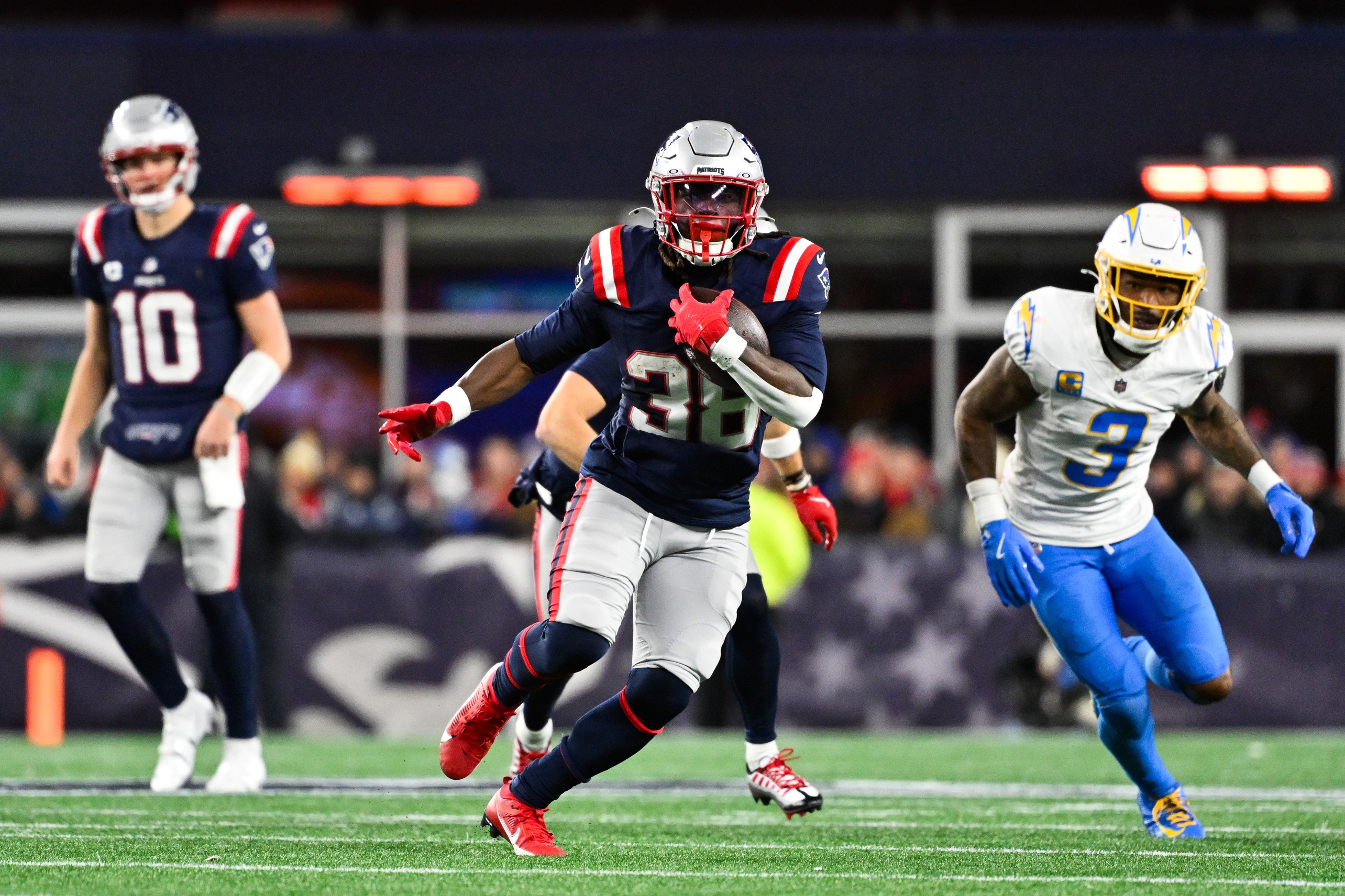 Expert Super Bowl props predictions New England running game Rhamondre Stevenson 