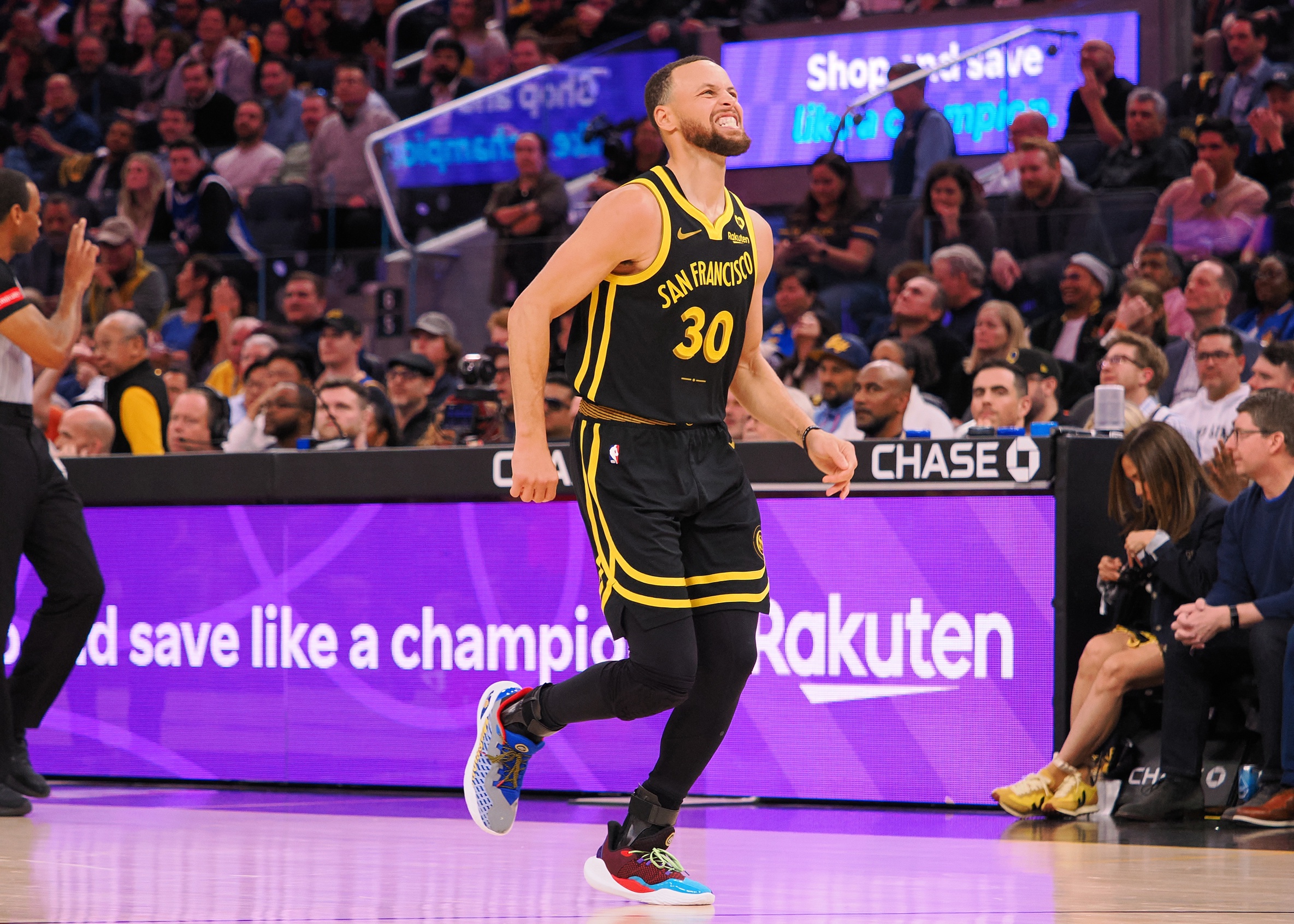 Free NBA picks New York Knicks vs Golden State Warriors Stephen Curry