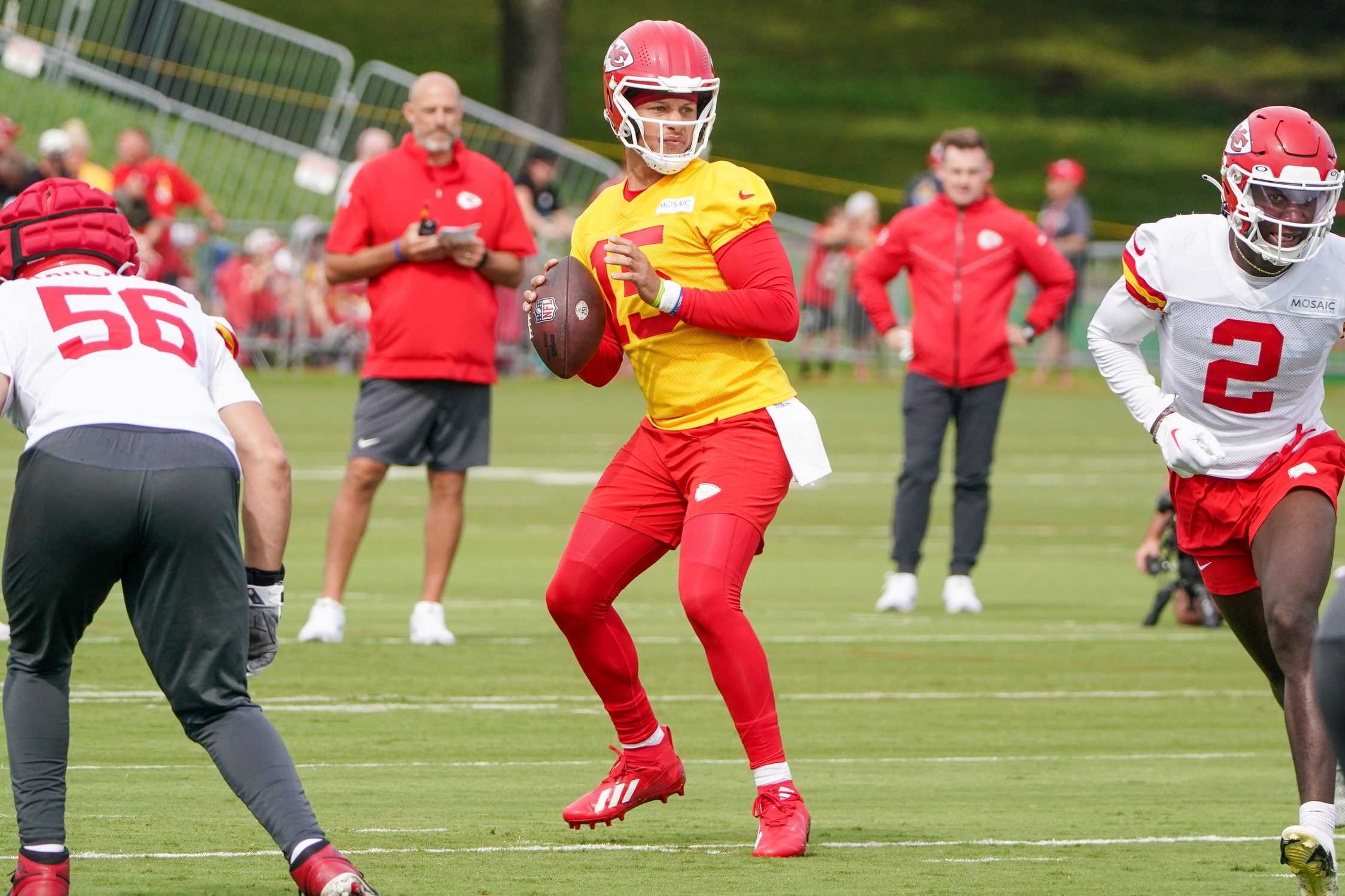 chiefs draft picks 2022 predictions