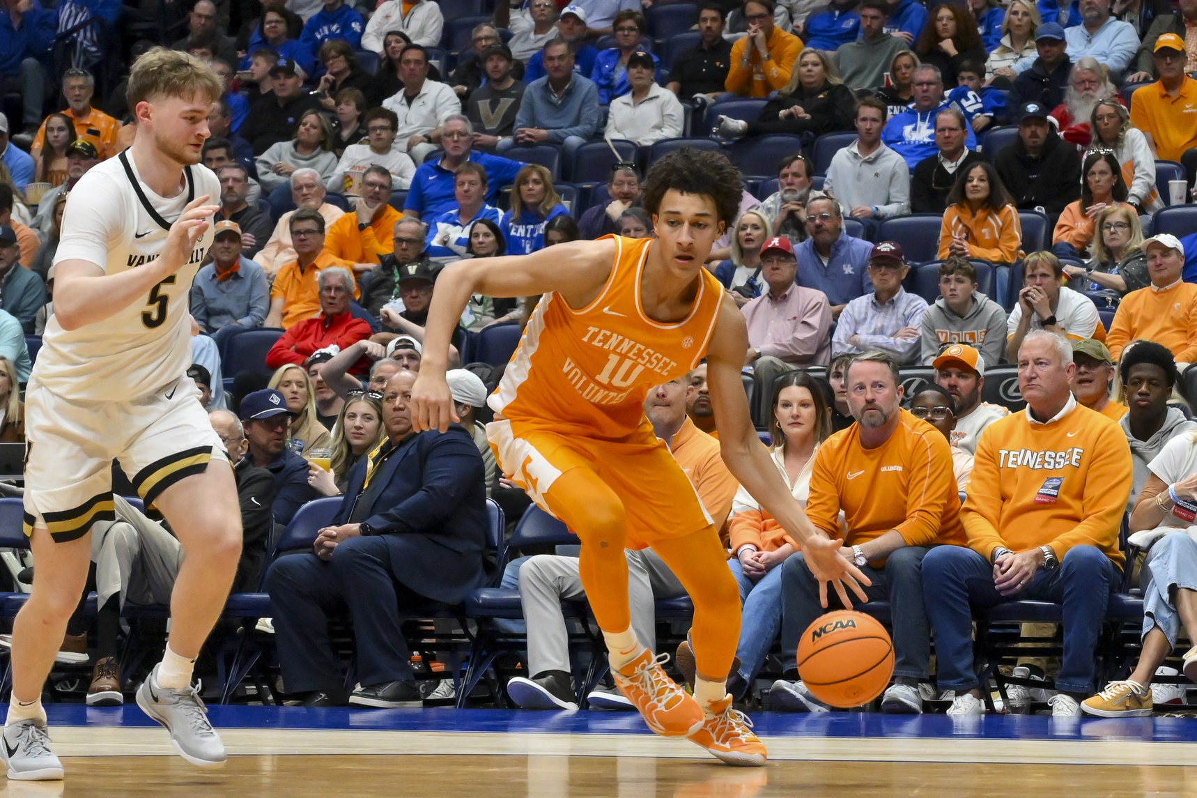 March Madness bracket predictions Midwest Region Nate Ament Tennessee