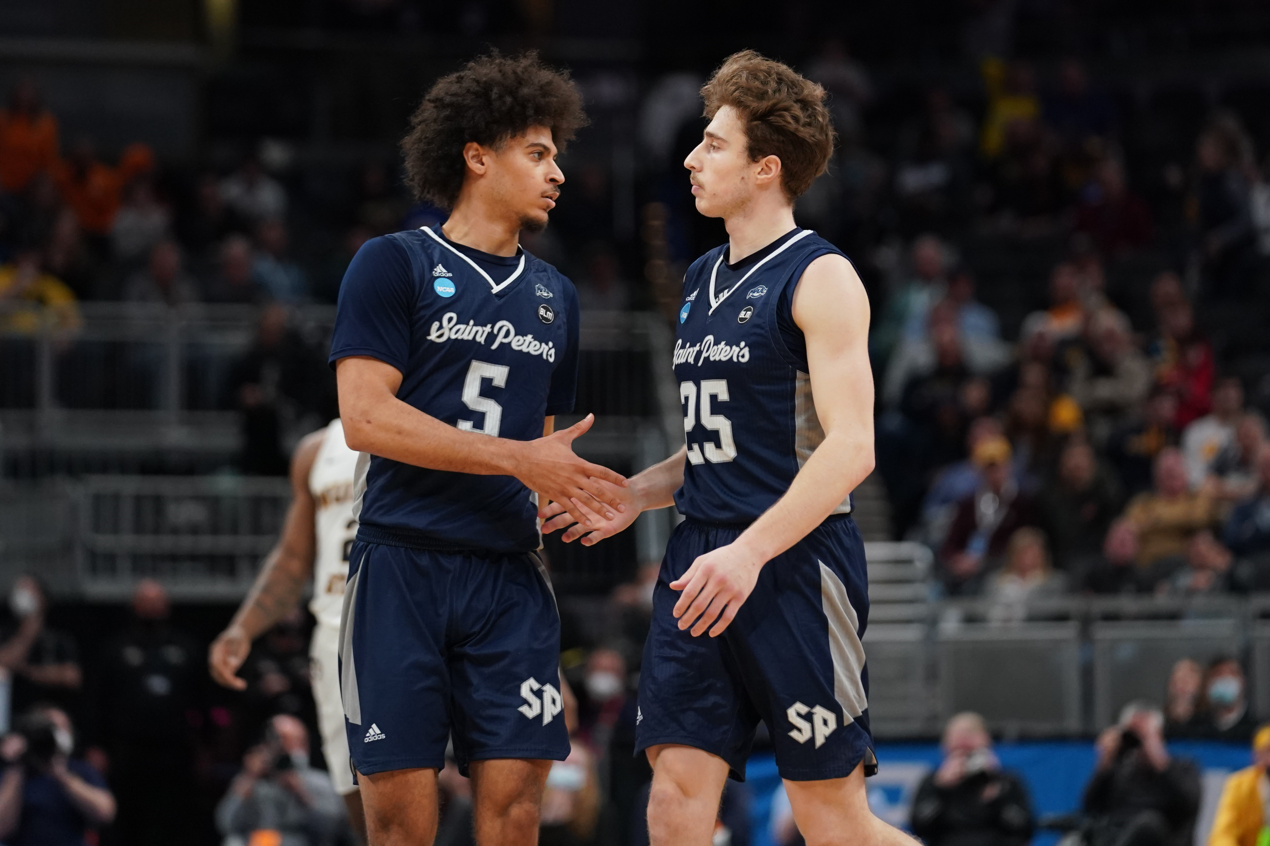 March Madness Sweet 16 betting trends St. Peter's Peacocks