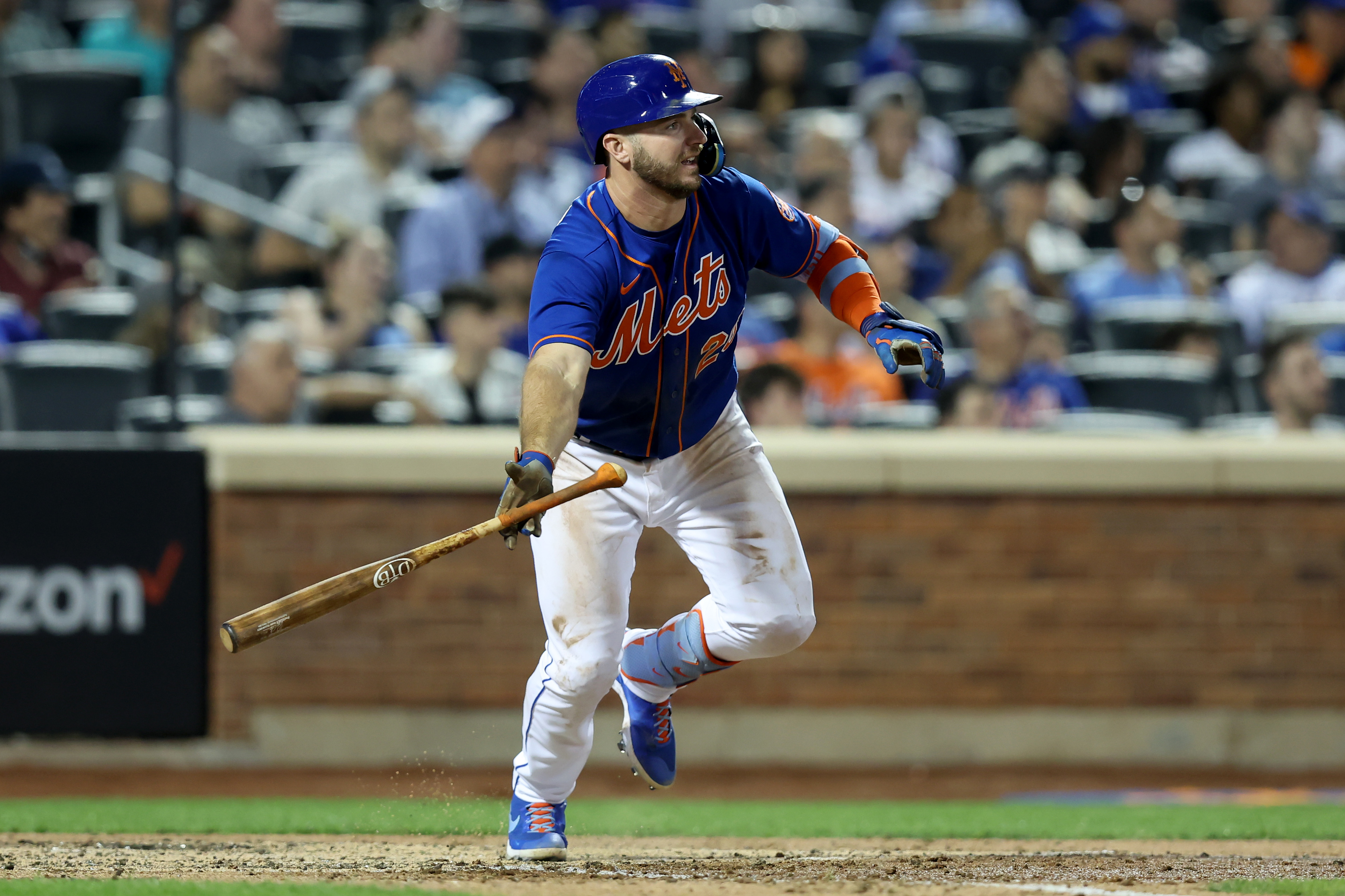 MLB betting help for hot and cold moneyline runline and totals Pete Alonso New York Mets