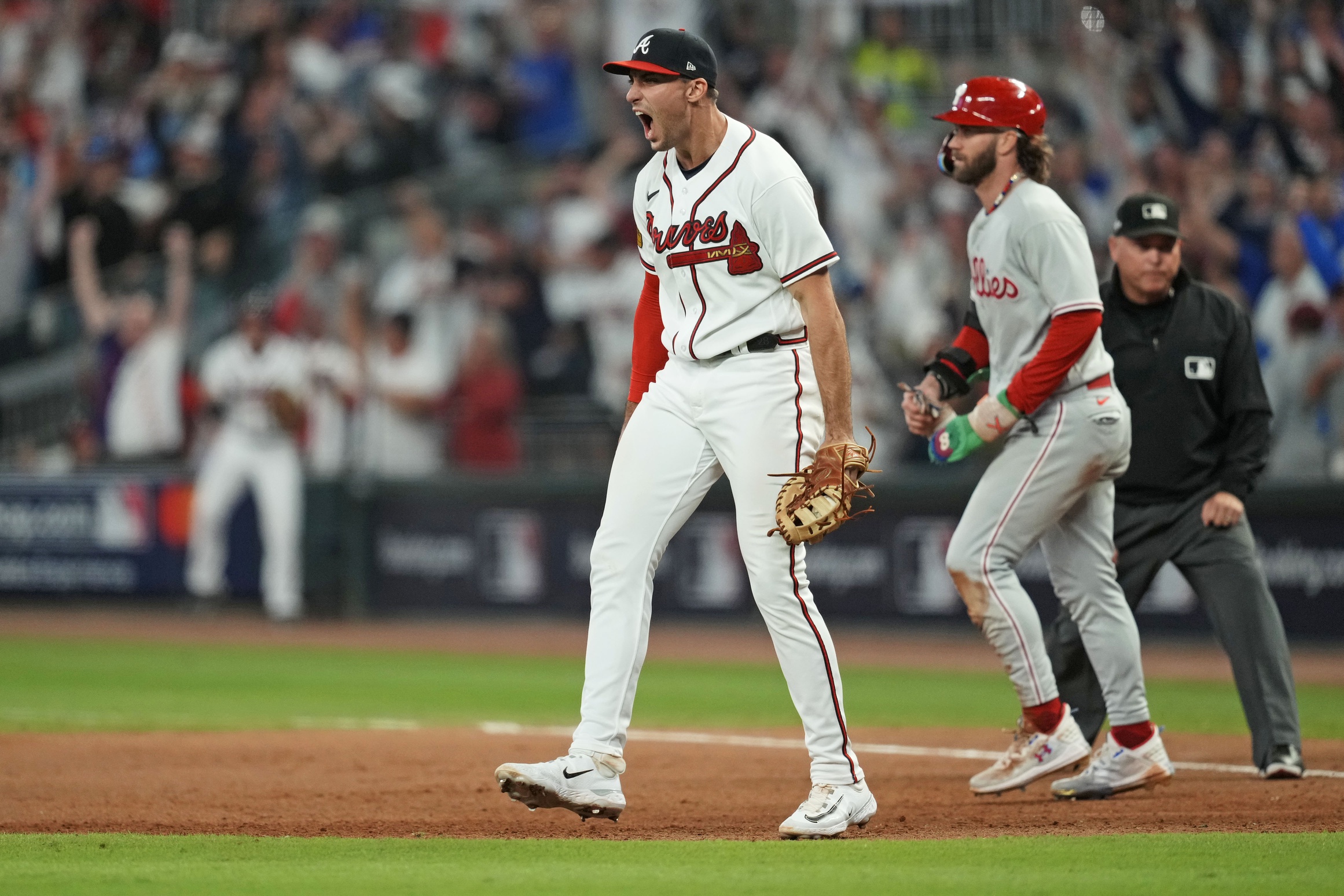 MLB home run leader odds Matt Olson Atlanta Braves