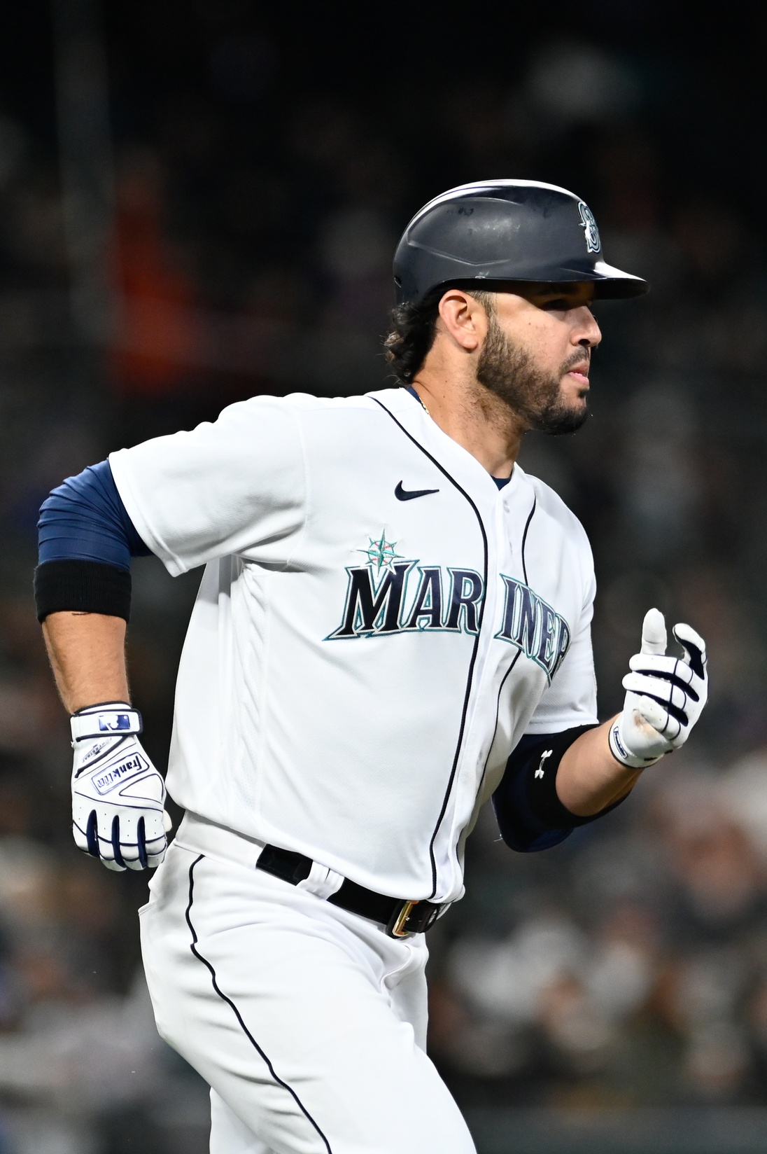 mlb picks Eugenio Suarez Seattle Mariners predictions best bet odds