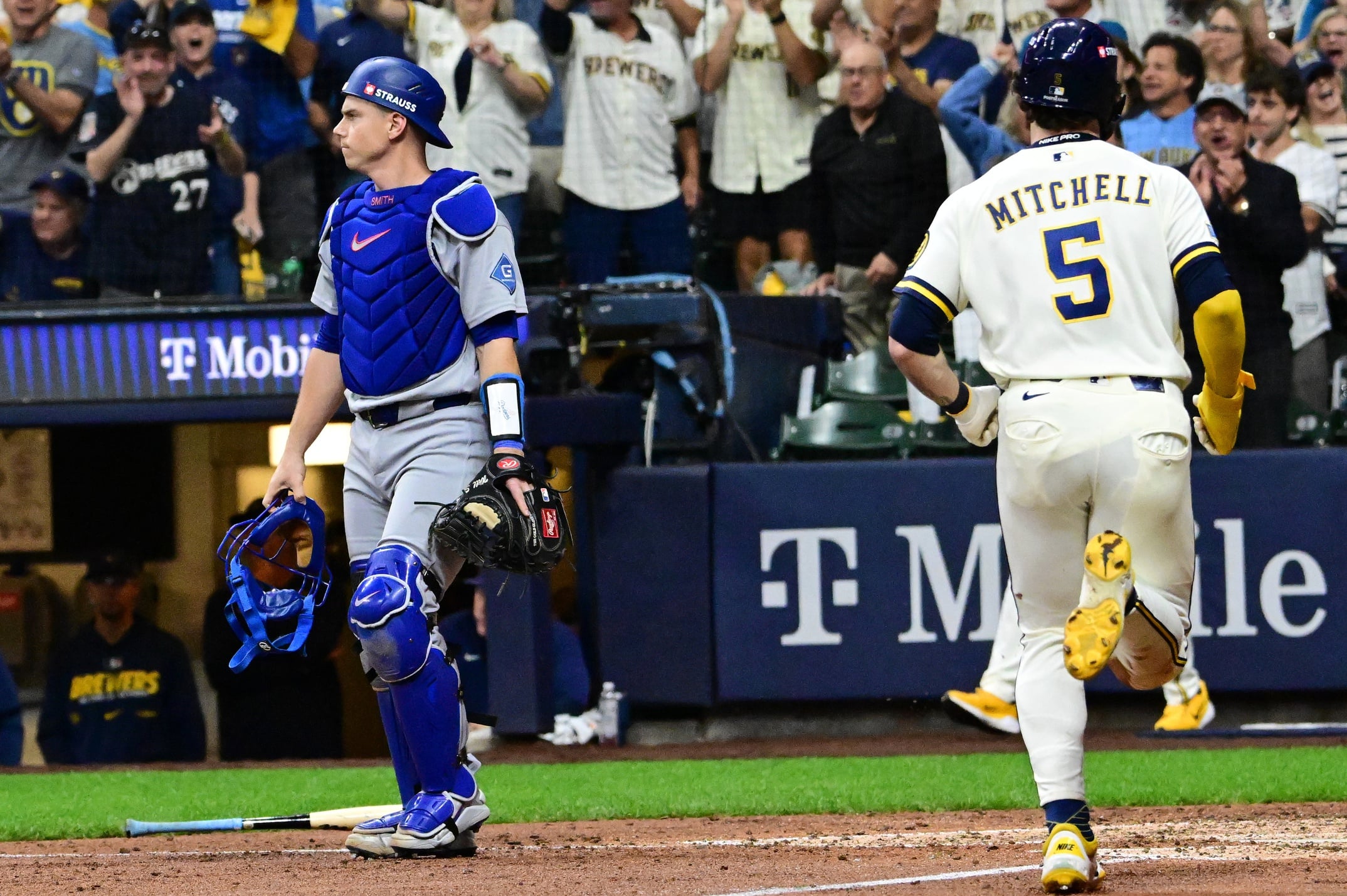 mlb picks Garrett Mitchell Milwaukee Brewers predictions best bet odds