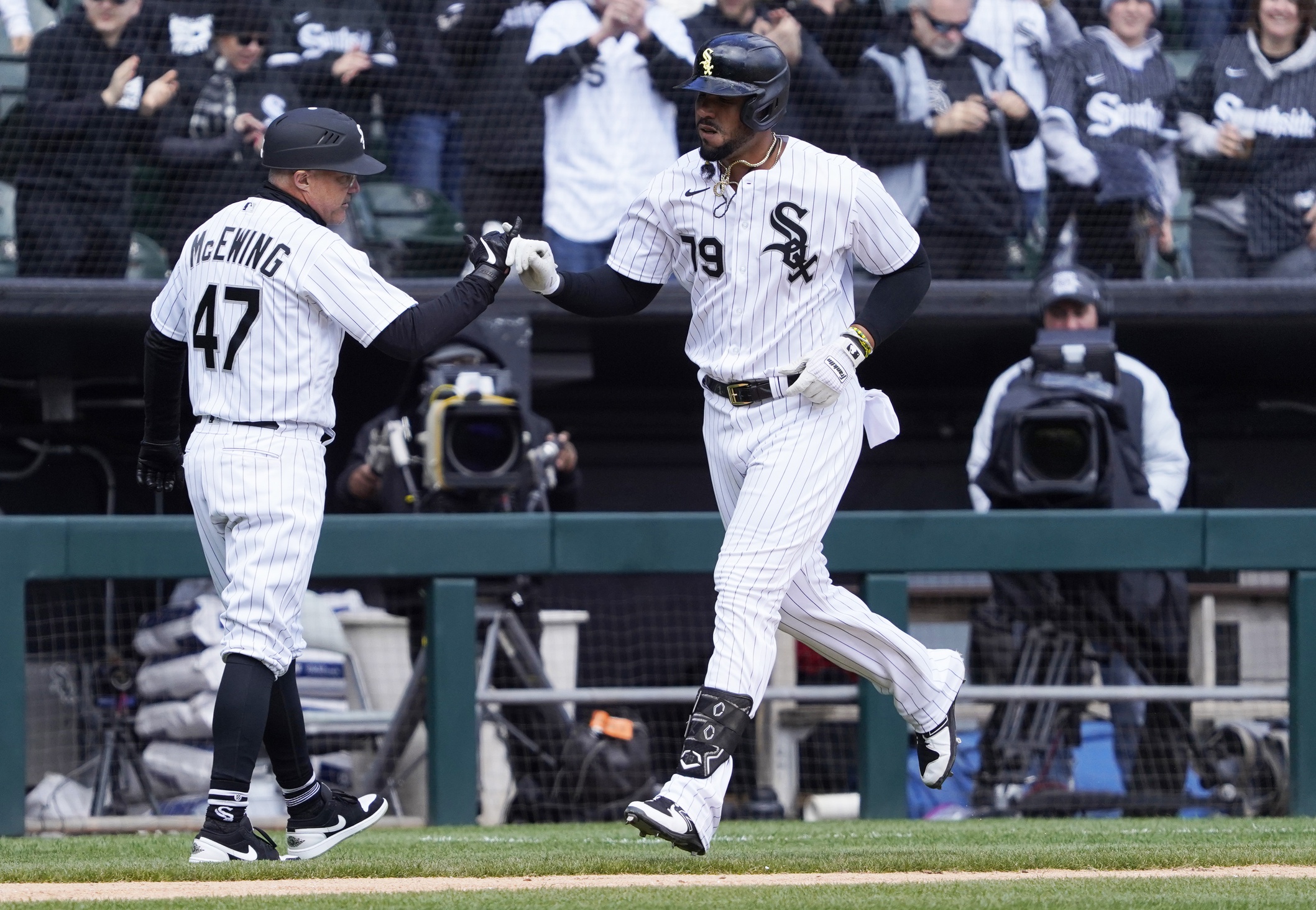 Chicago White Sox at New York Yankees odds, picks and predictions