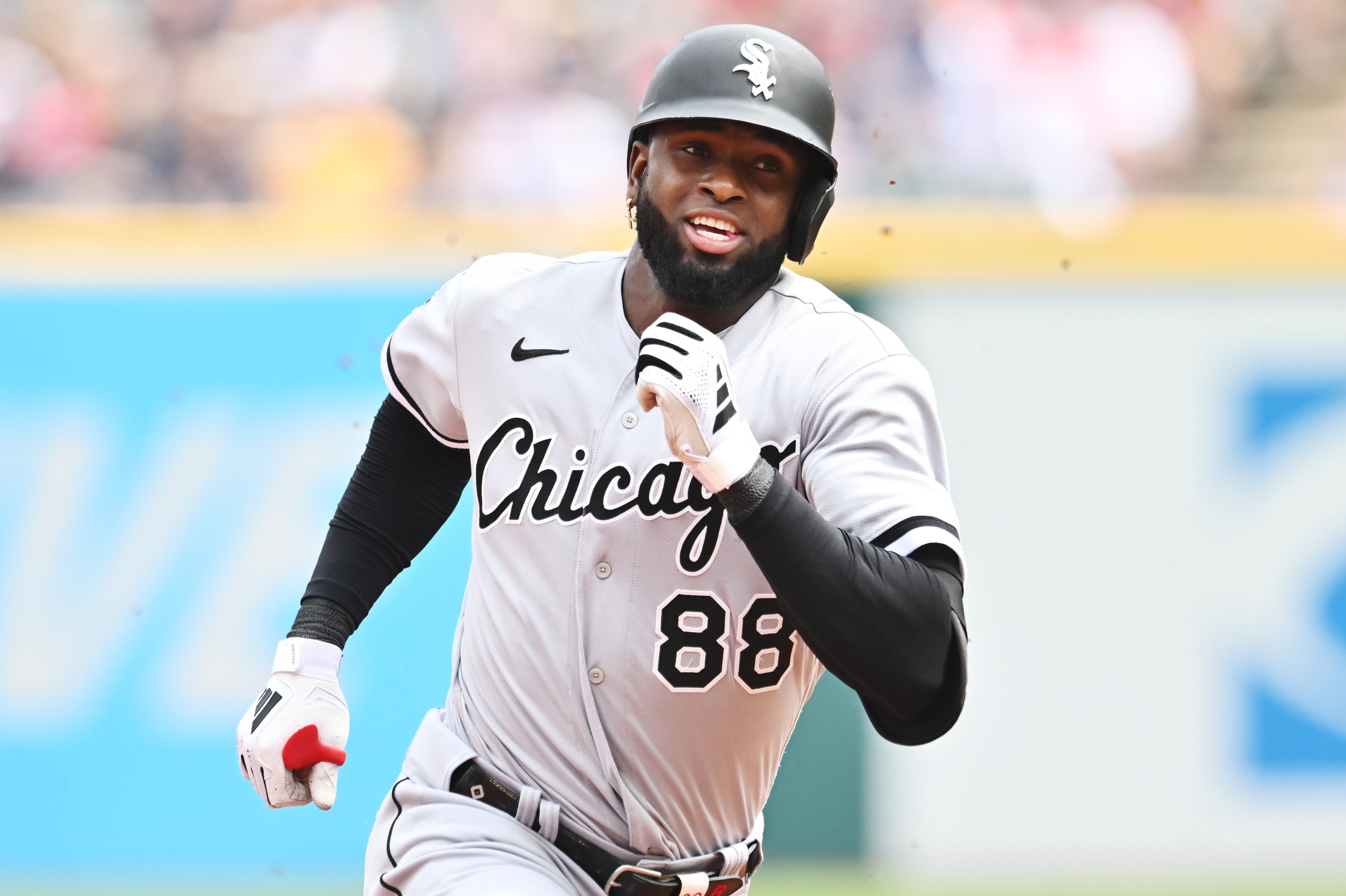 mlb picks Luis Robert Chicago White Sox predictions best bet odds