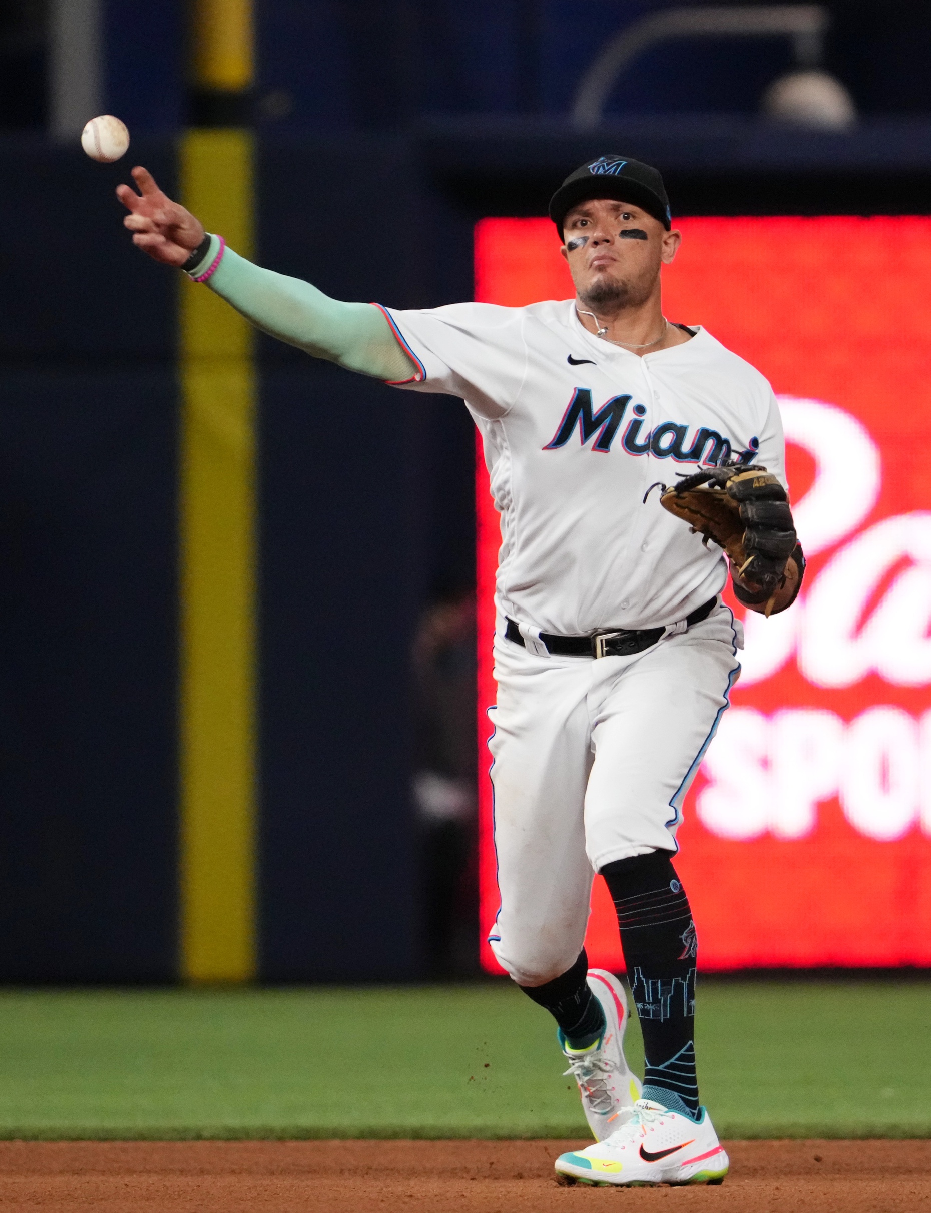 mlb picks Miguel Rojas Miami Marlins predictions best bet odds