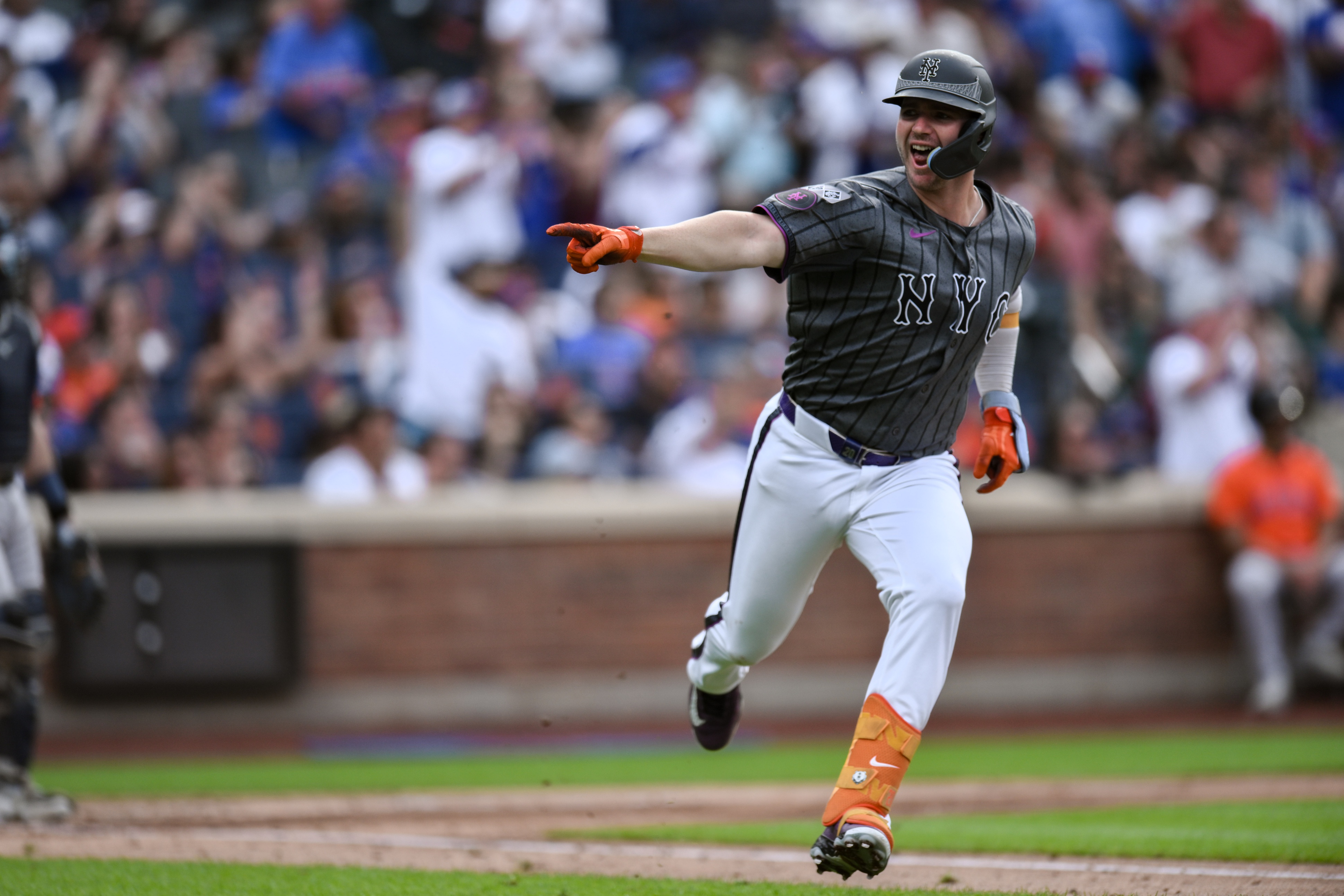 mlb picks Pete Alonso New York Mets predictions best bet odds