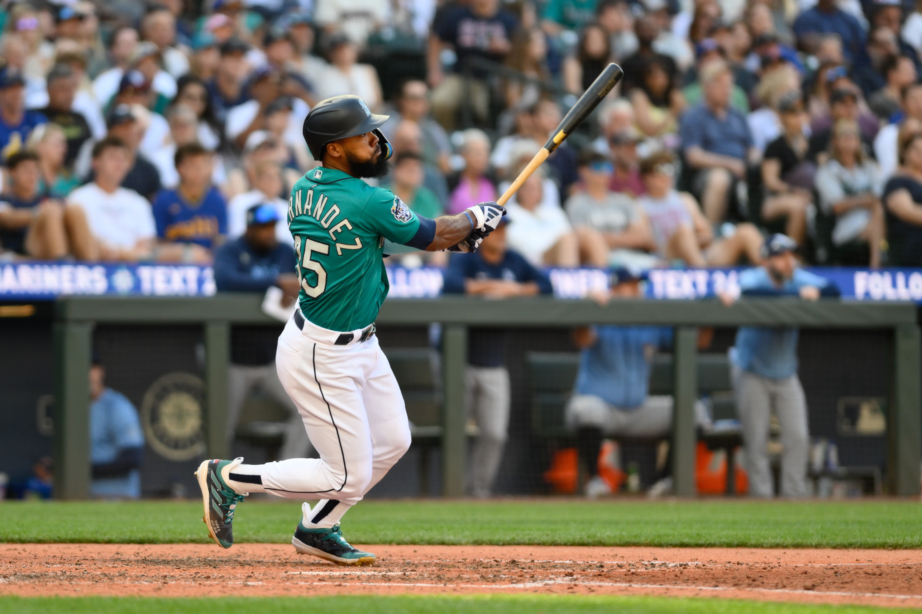 mlb picks Teoscar Hernandez Seattle Mariners predictions best bet odds