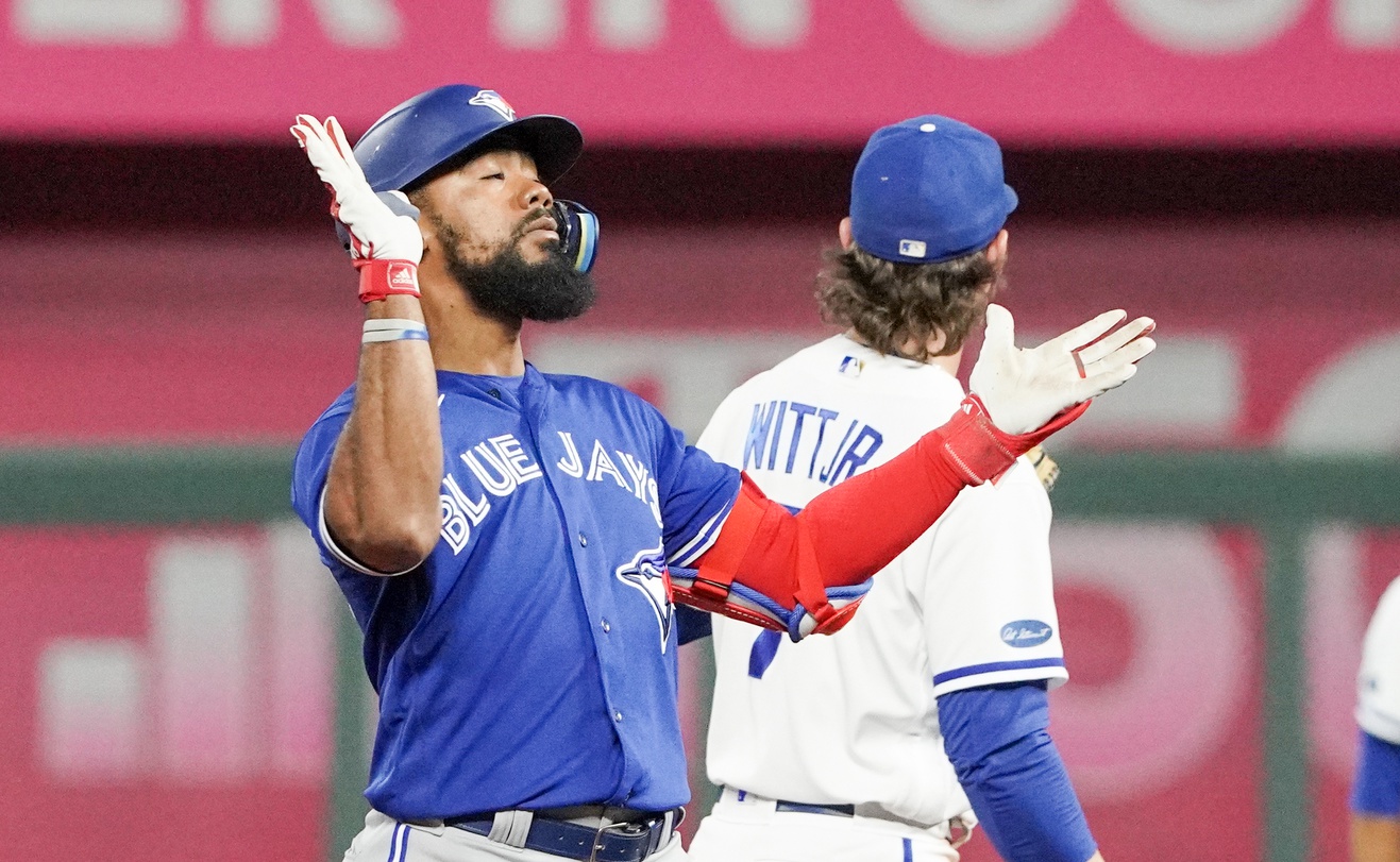 mlb picks Teoscar Hernandez Toronto Blue Jays predictions best bet odds