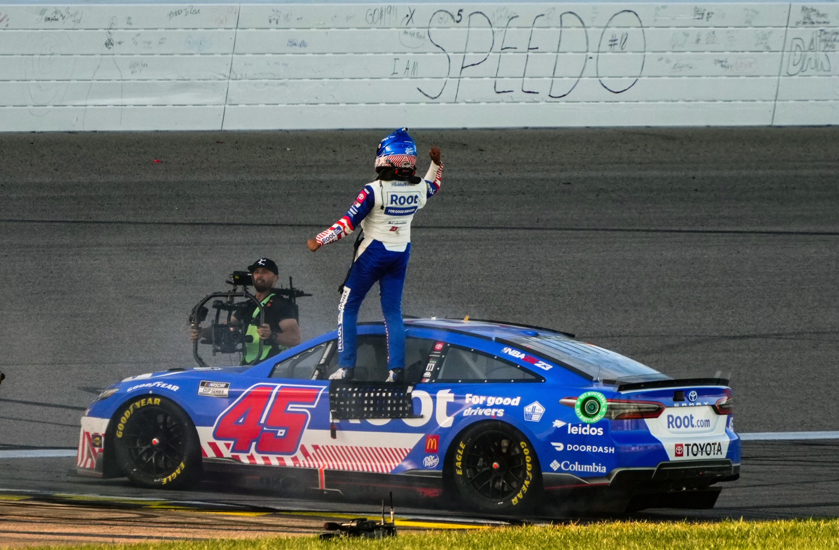 nascar picks Bubba Wallace predictions best bet odds