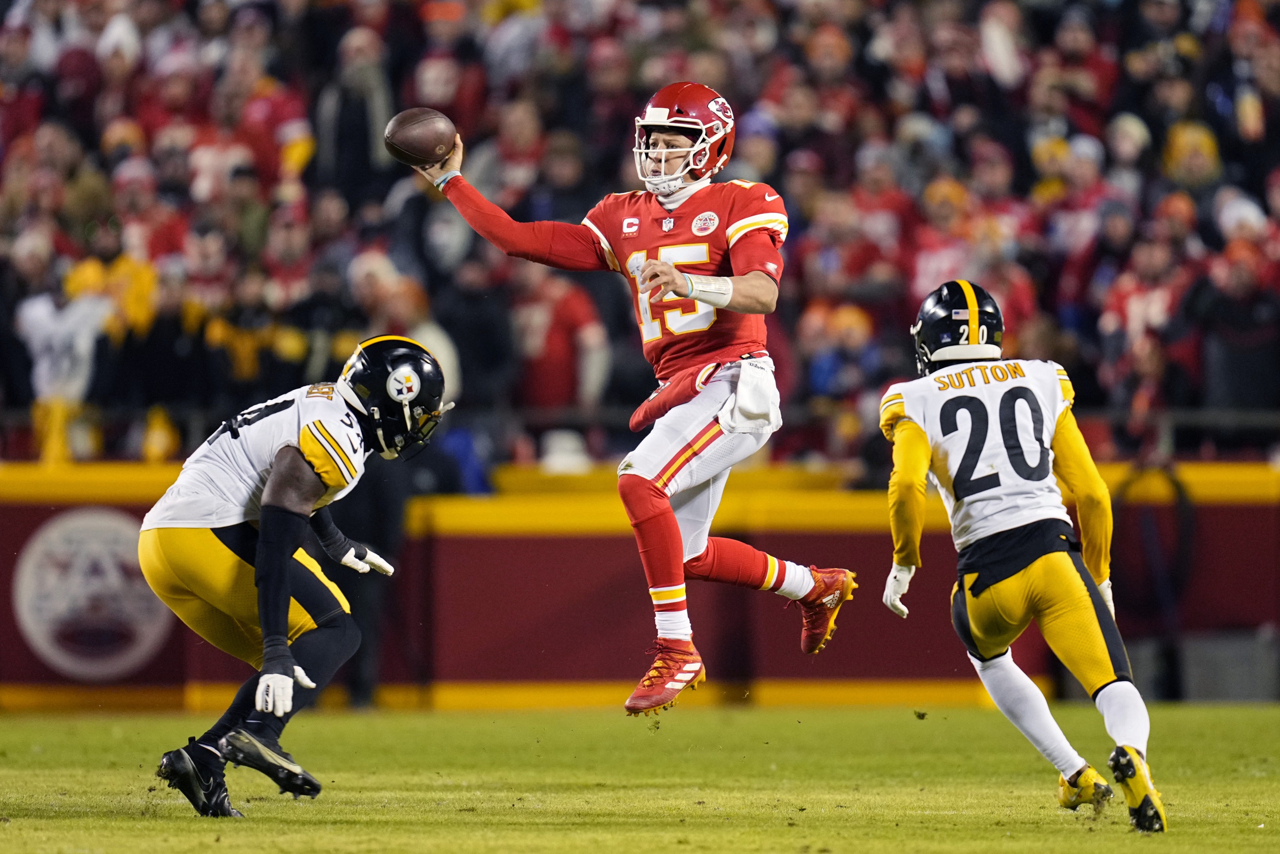 NFL betting predictions Divisional Round weekend Opening Line Report Patrick Mahomes Kansas City Chiefs