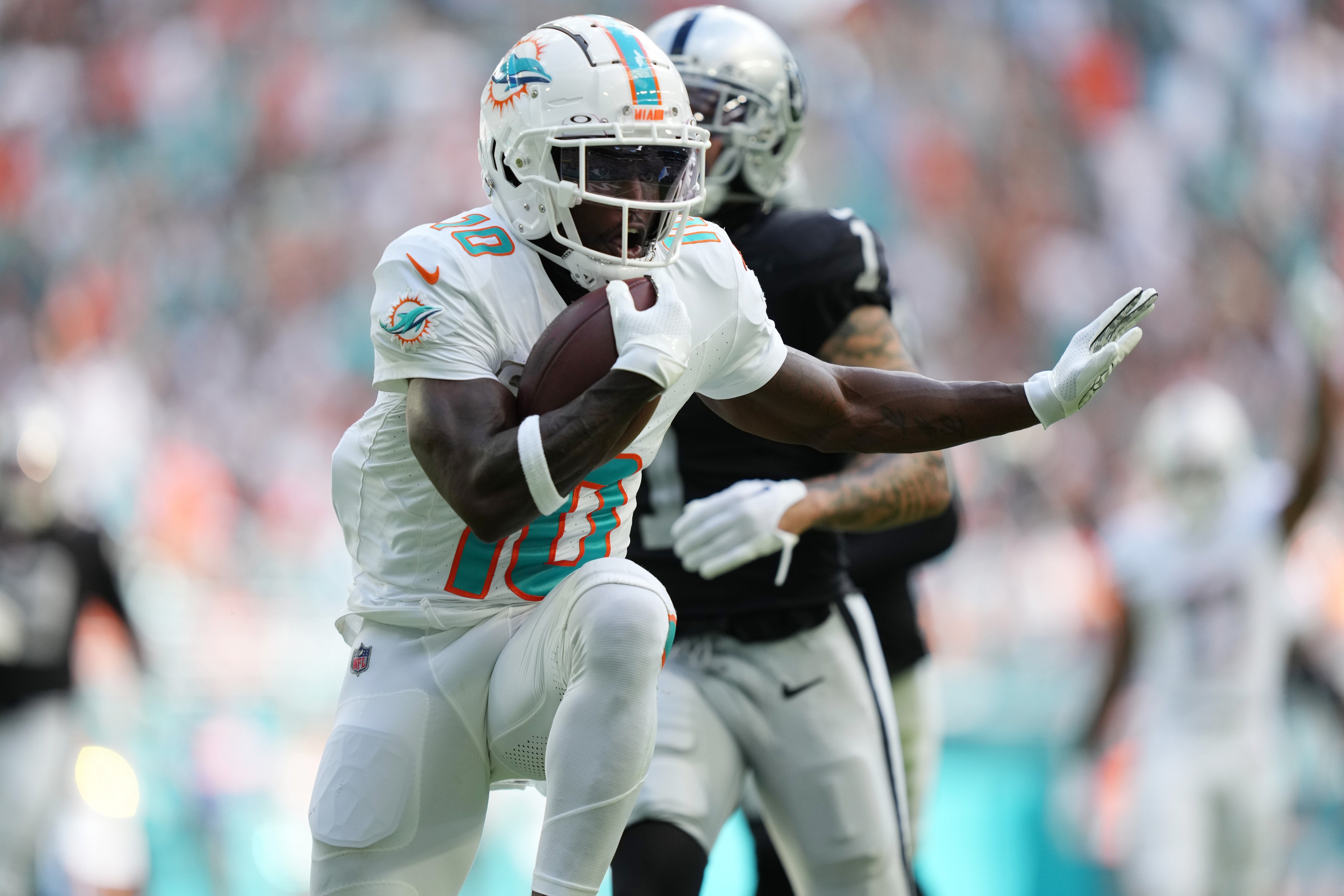 NFL office pool picks Week 12 Tyreek Hill Miami Dolphins
