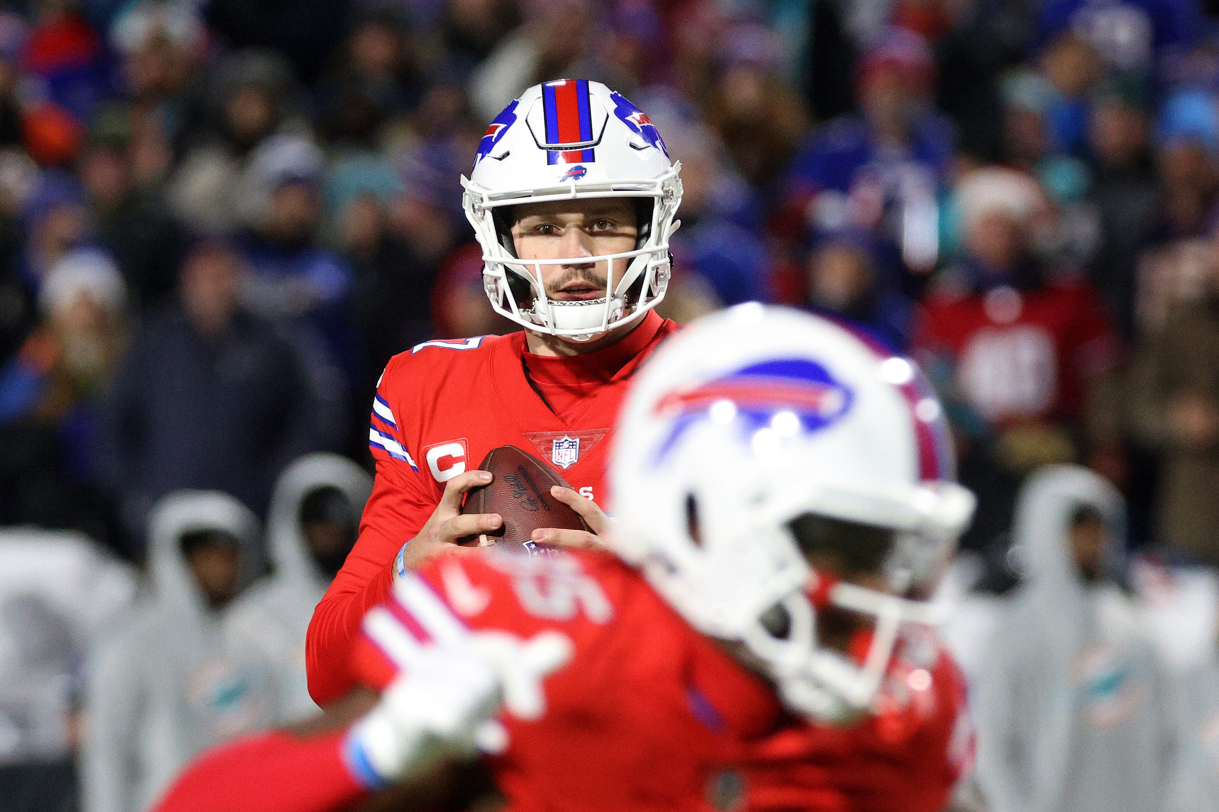 2021 NFL Week 16 expert picks: Against the spread, straight up, over/under  picks - The Phinsider