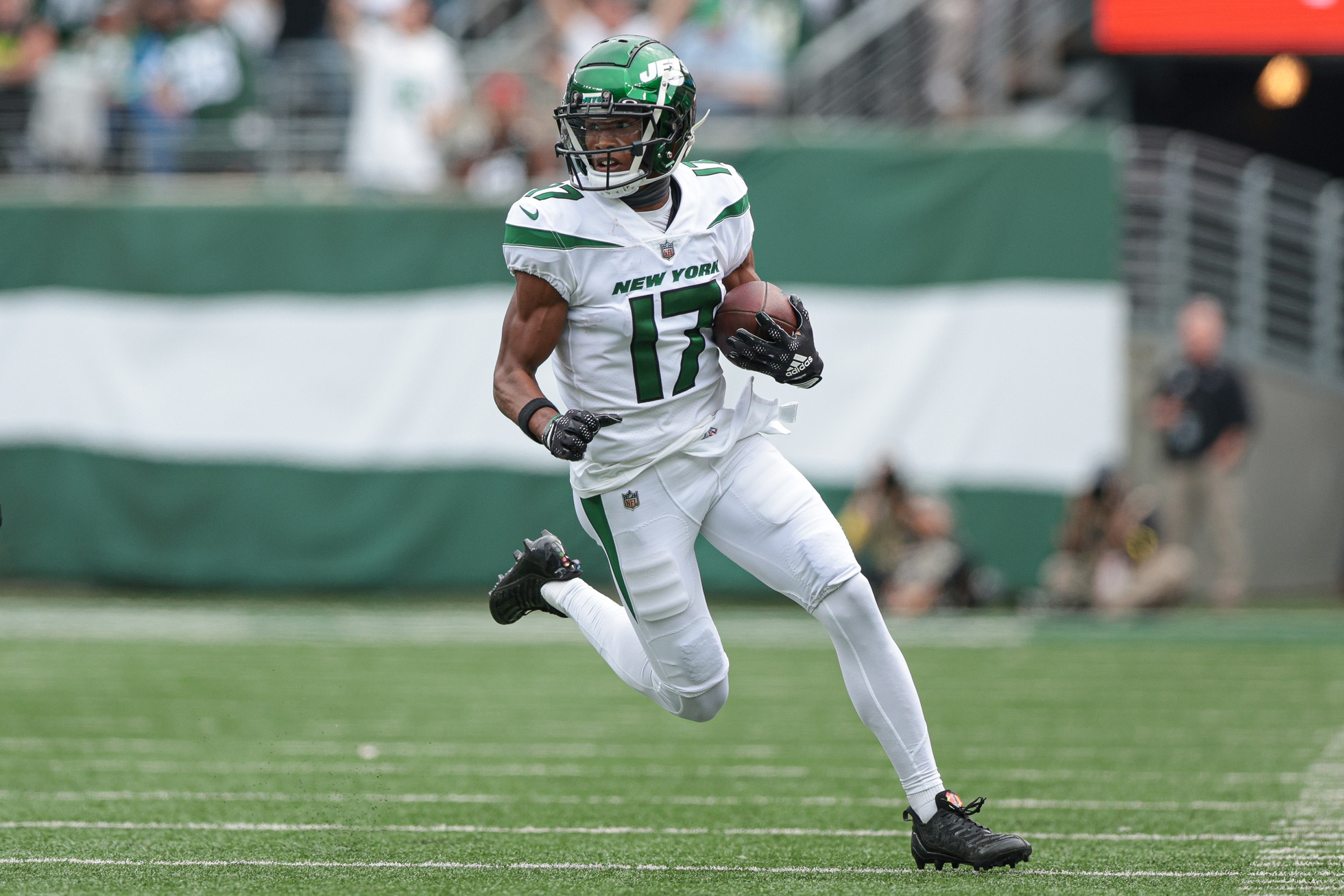nfl picks Garrett Wilson new york jets predictions best bet odds