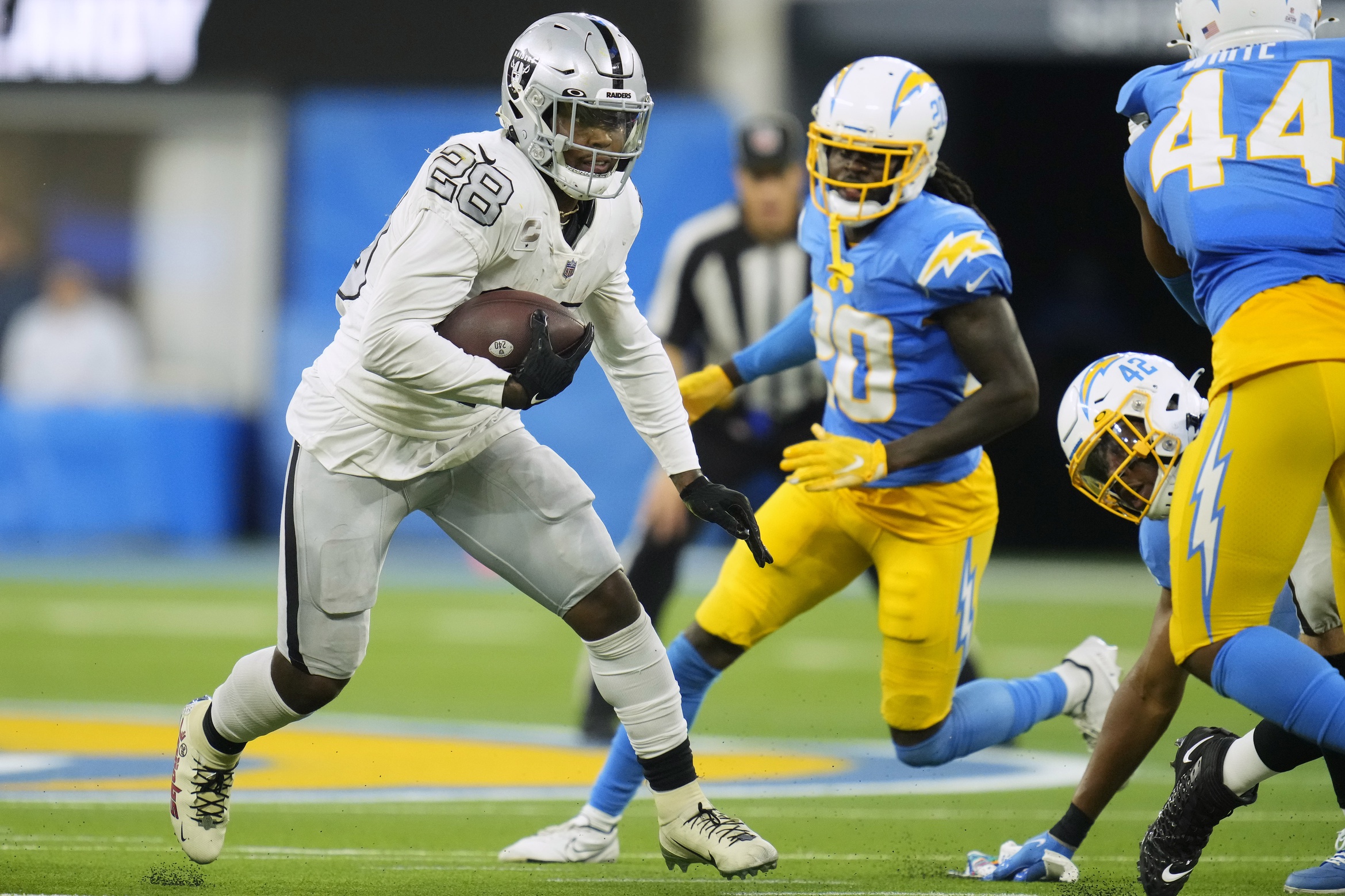 nfl picks Josh Jacobs las vegas raiders predictions best bet odds