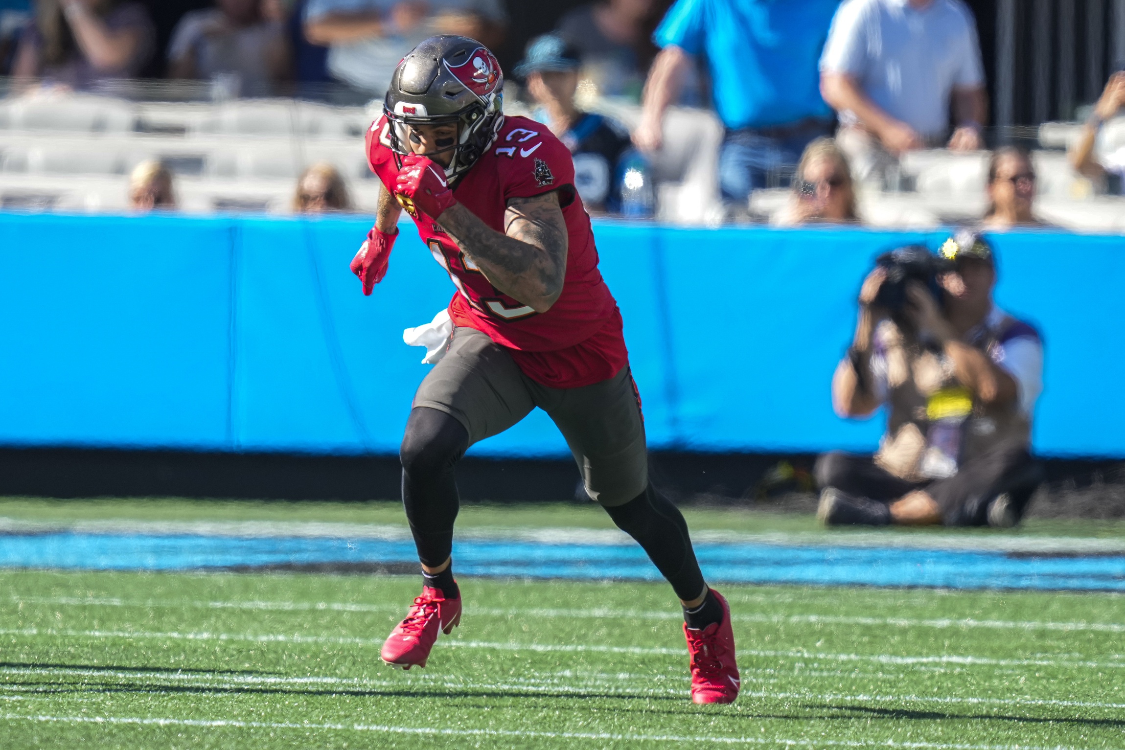 nfl picks Mike Evans tampa bay buccaneers predictions best bet odds